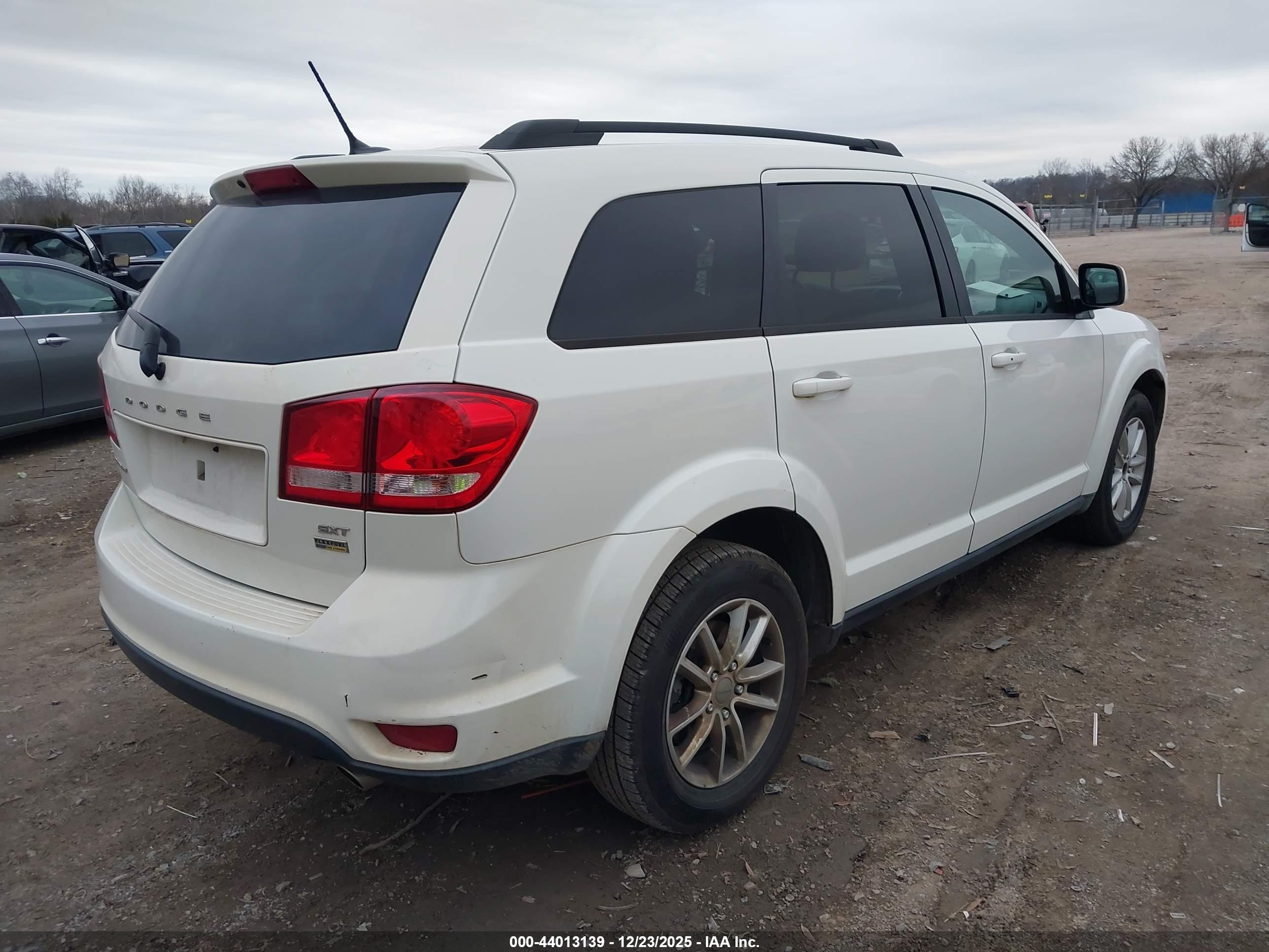 DODGE JOURNEY image 4