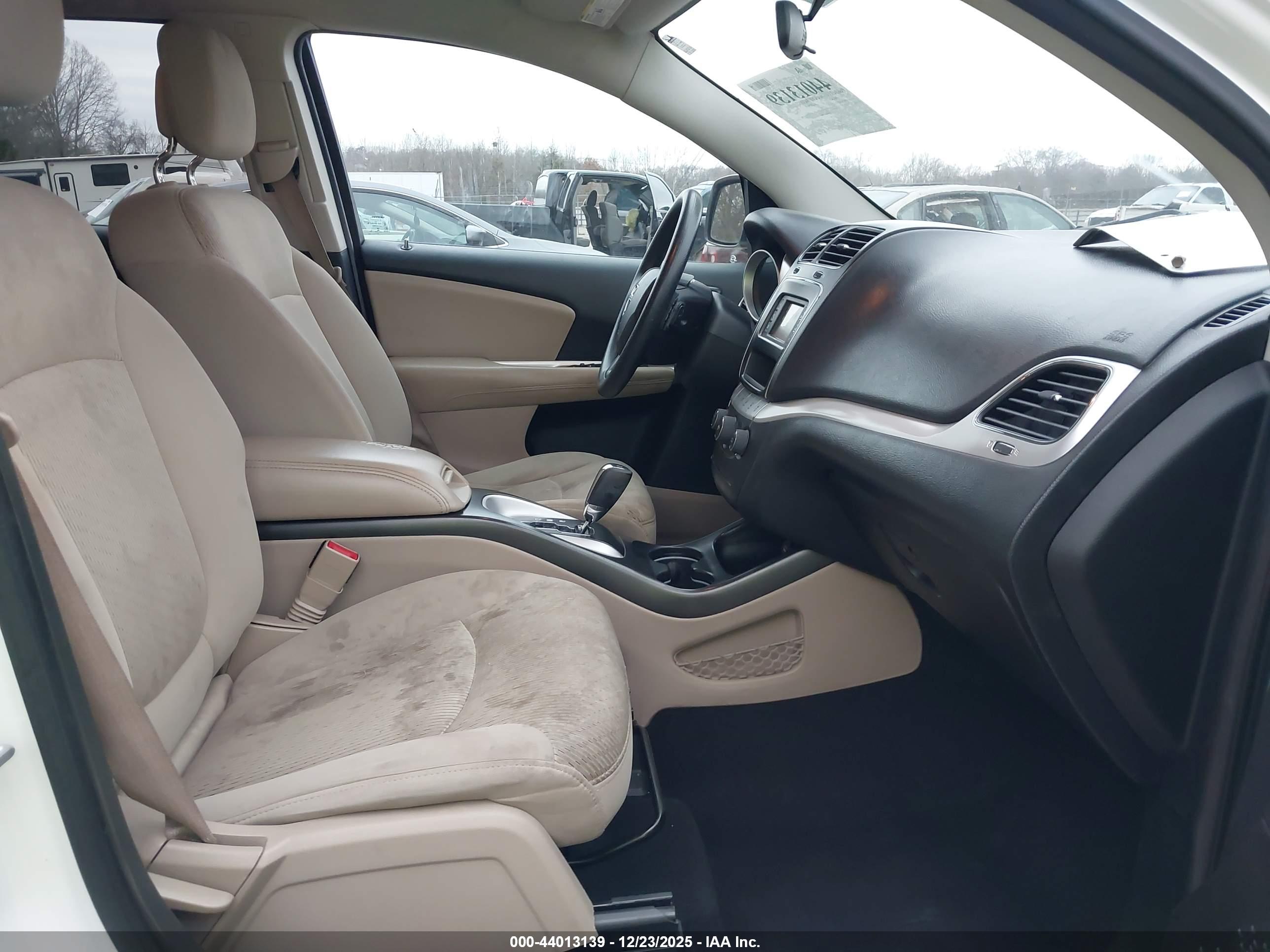 DODGE JOURNEY image 5
