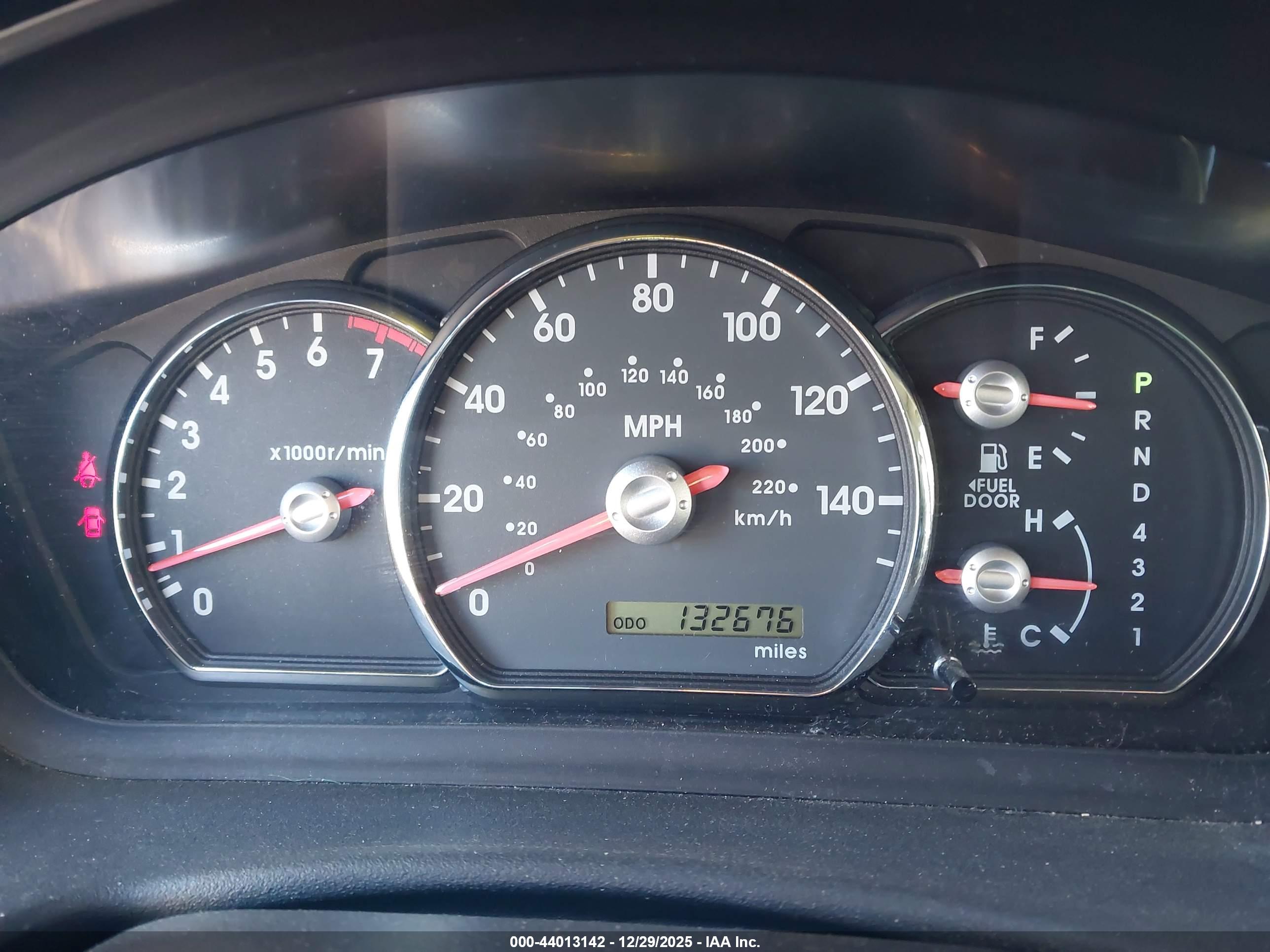 MITSUBISHI GALANT image 7