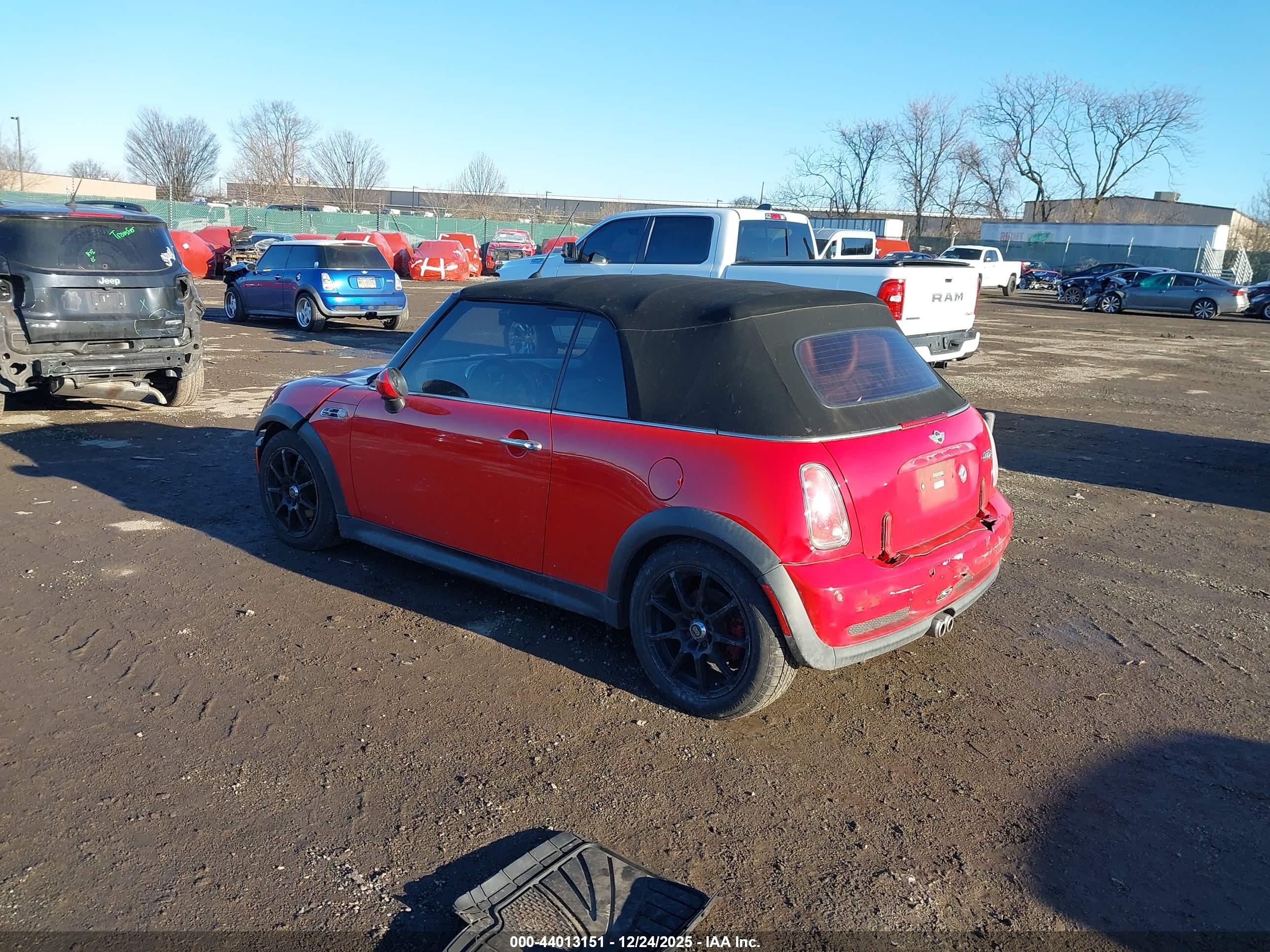 MINI COOPER image 3