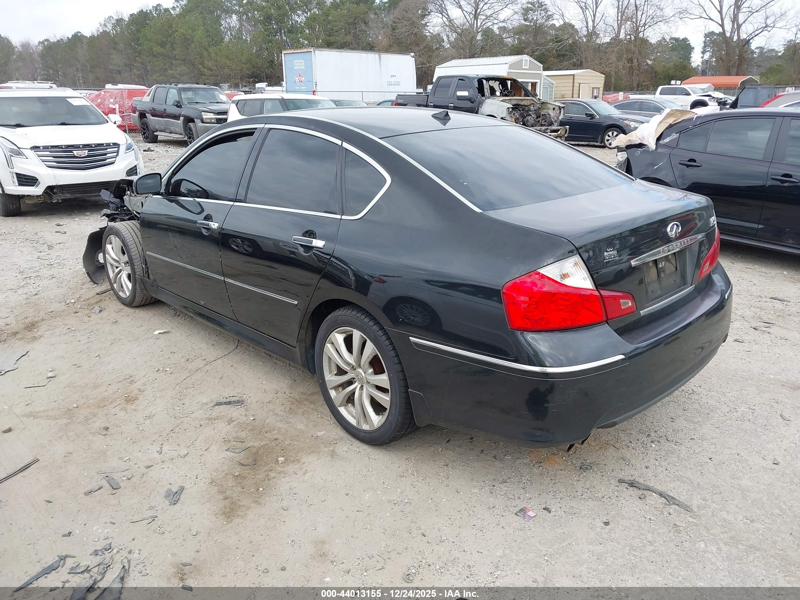 INFINITI M35 image 3