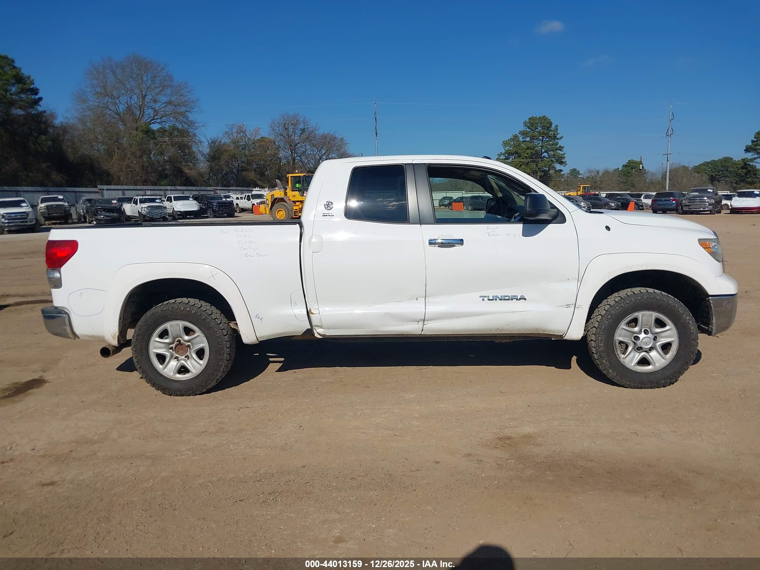 TOYOTA TUNDRA image 6