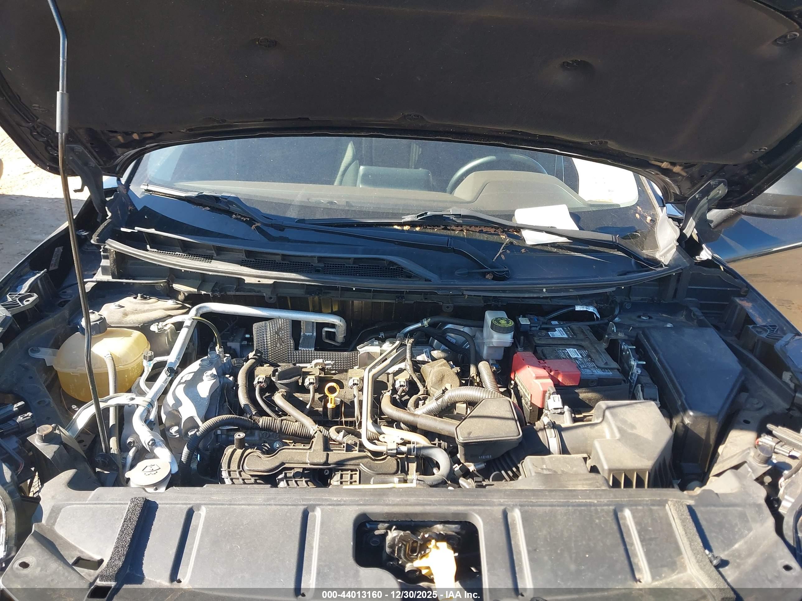 NISSAN ROGUE image 10