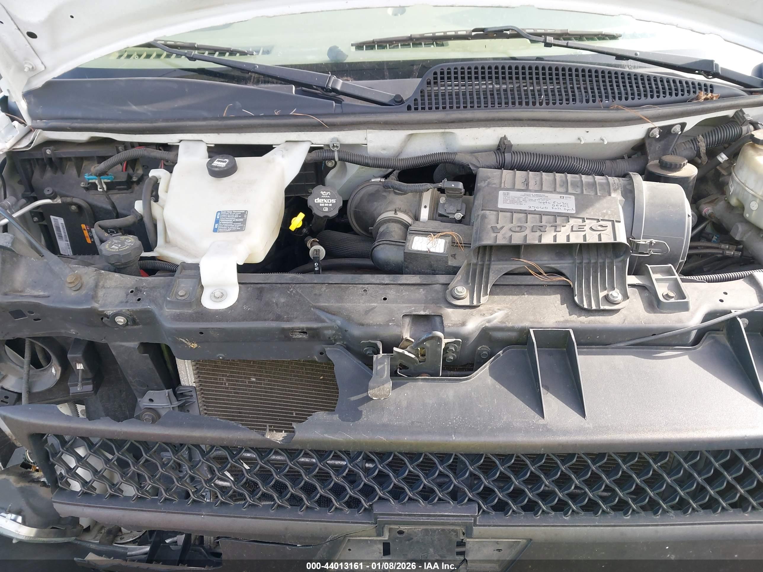 CHEVROLET EXPRESS image 10