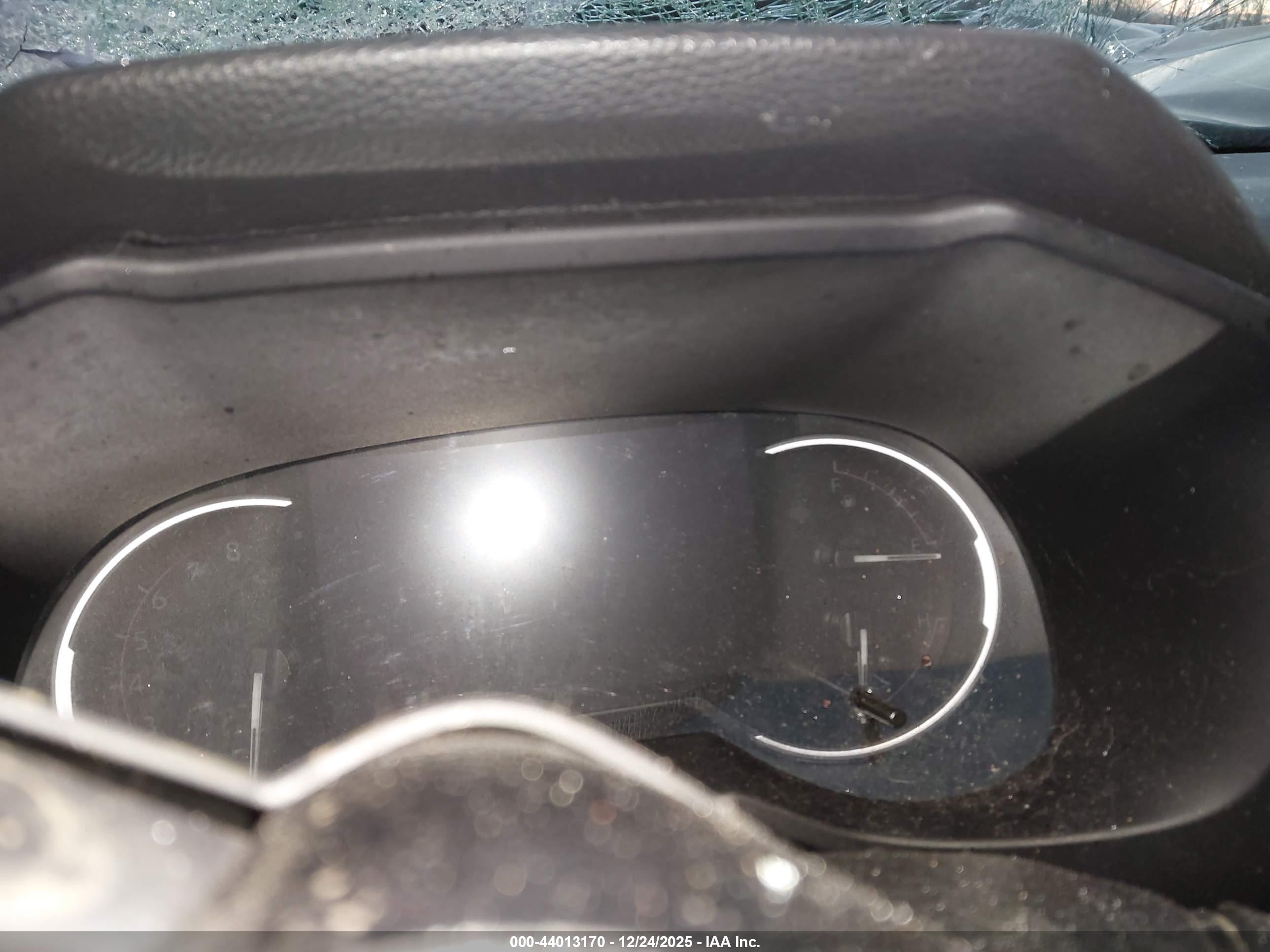 TOYOTA RAV4 image 7