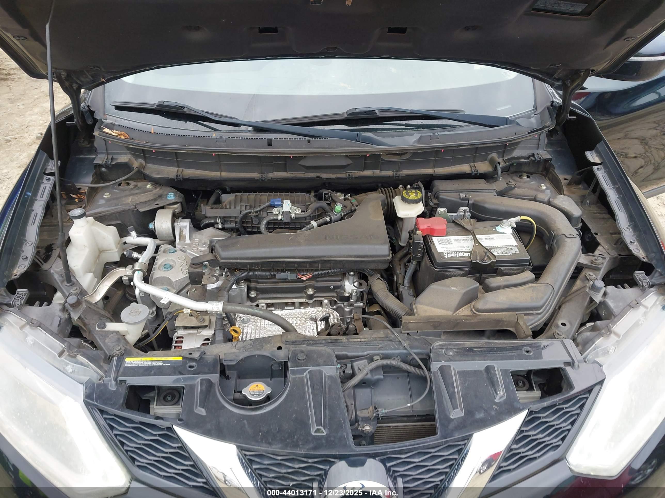 NISSAN ROGUE image 10