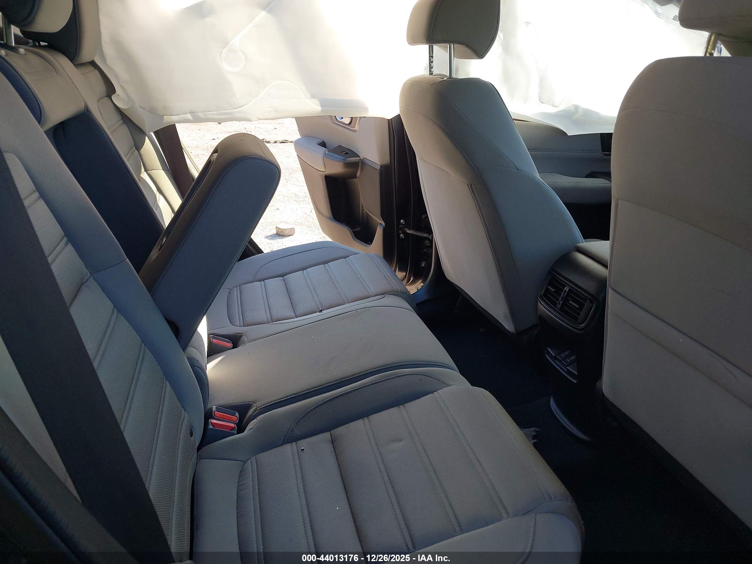 HONDA CR-V image 8