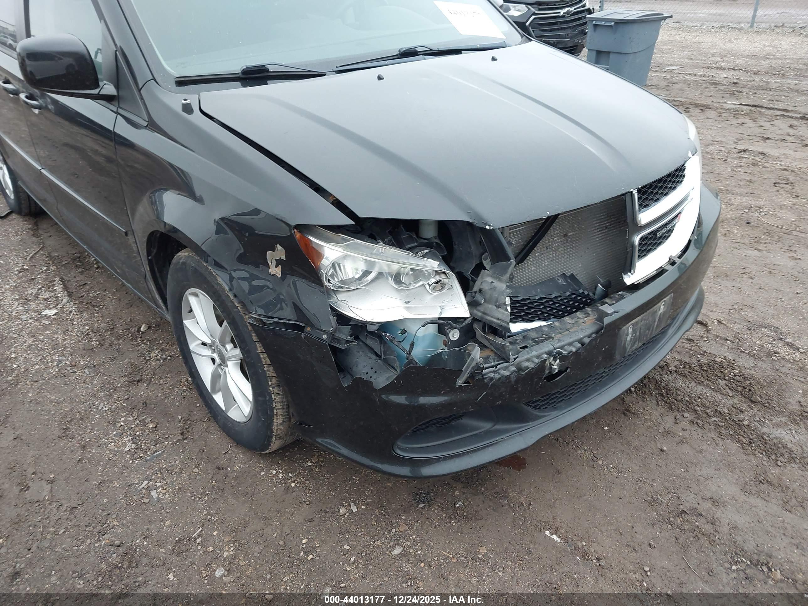 DODGE GRAND image 6
