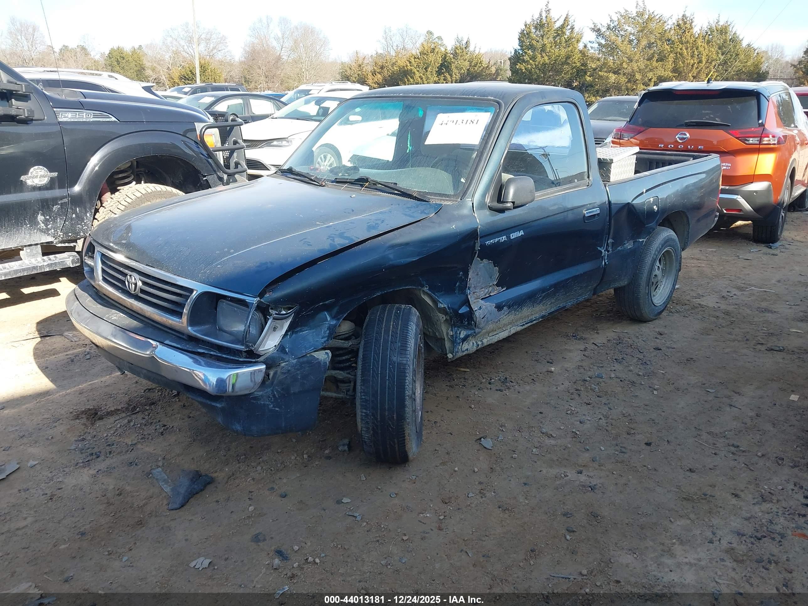 TOYOTA TACOMA image 2