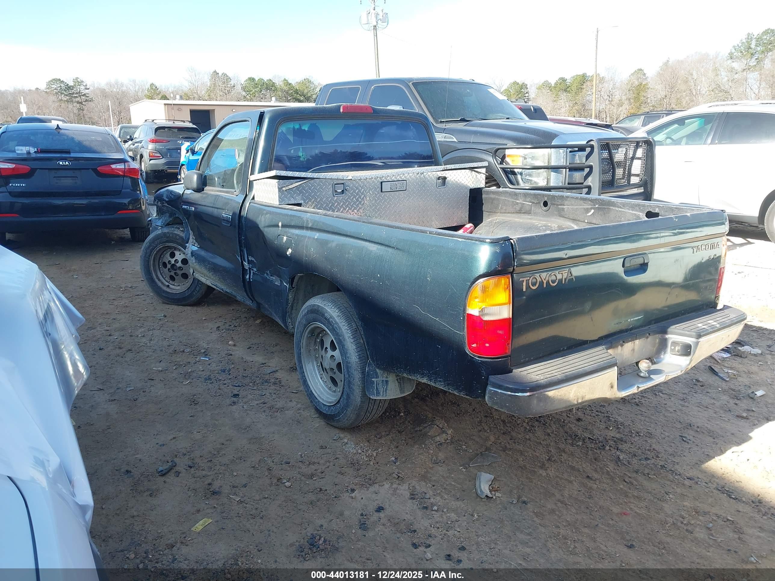 TOYOTA TACOMA image 3