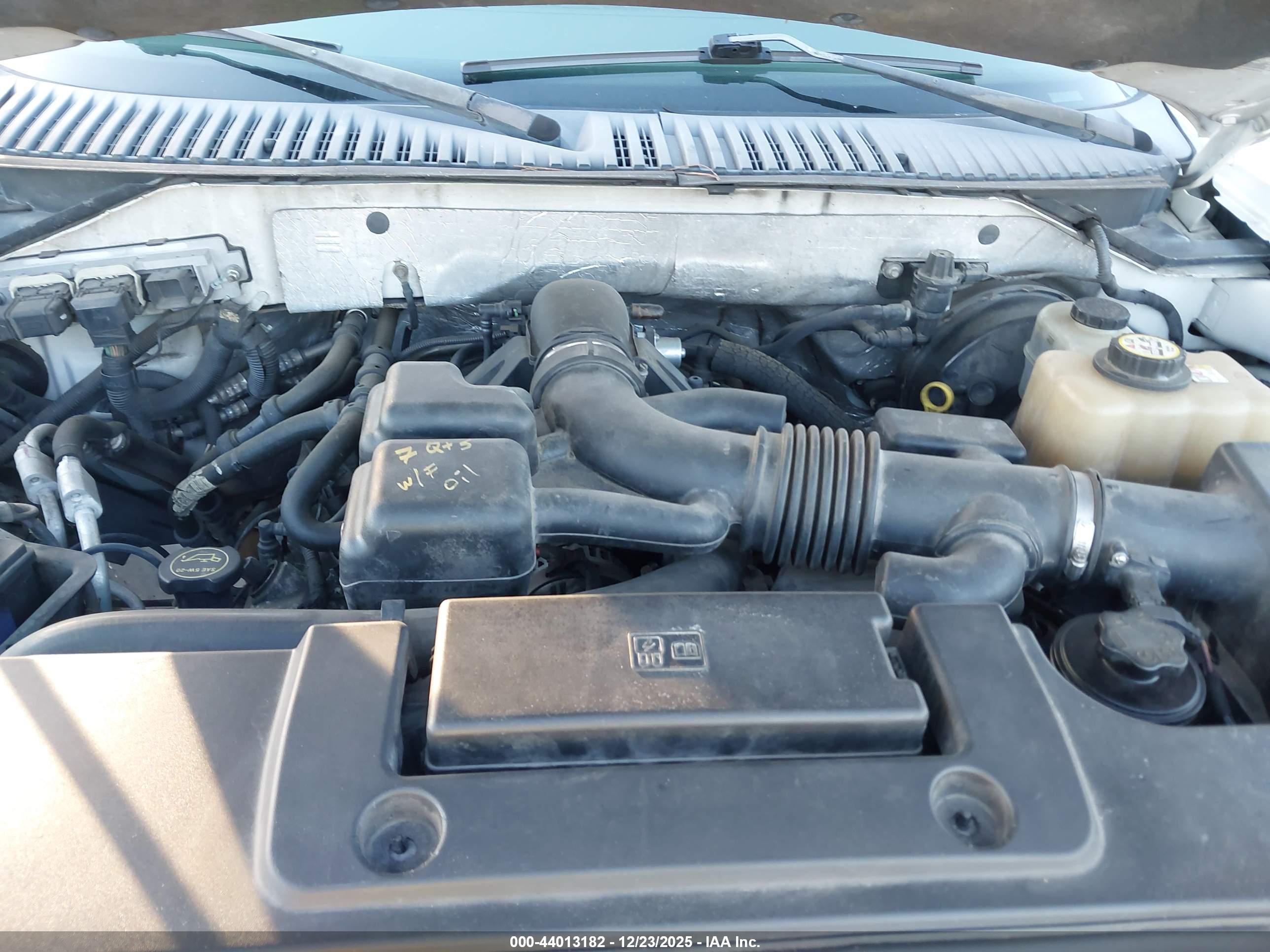 FORD EXPEDITION image 10