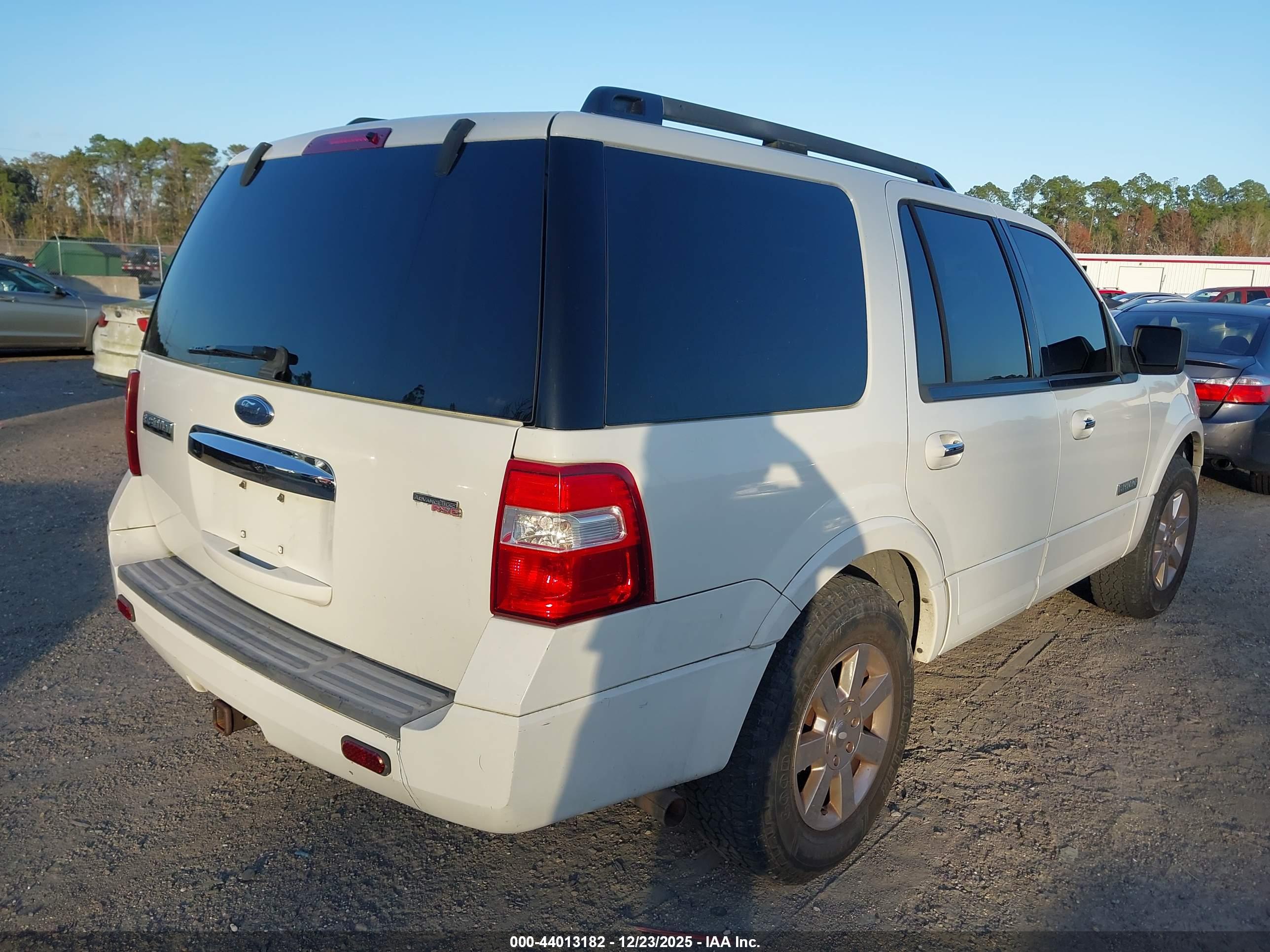 FORD EXPEDITION image 4
