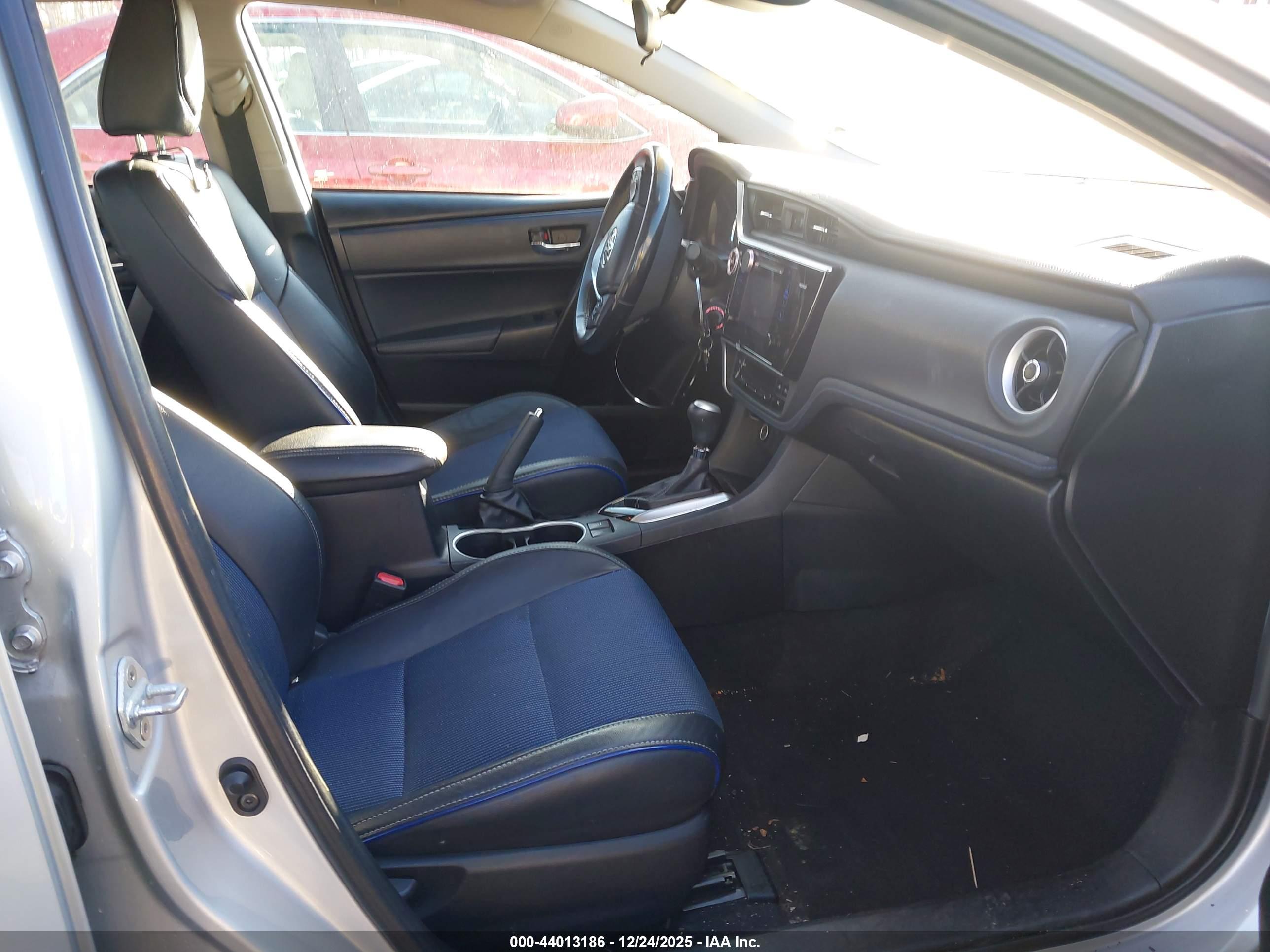 TOYOTA COROLLA image 5