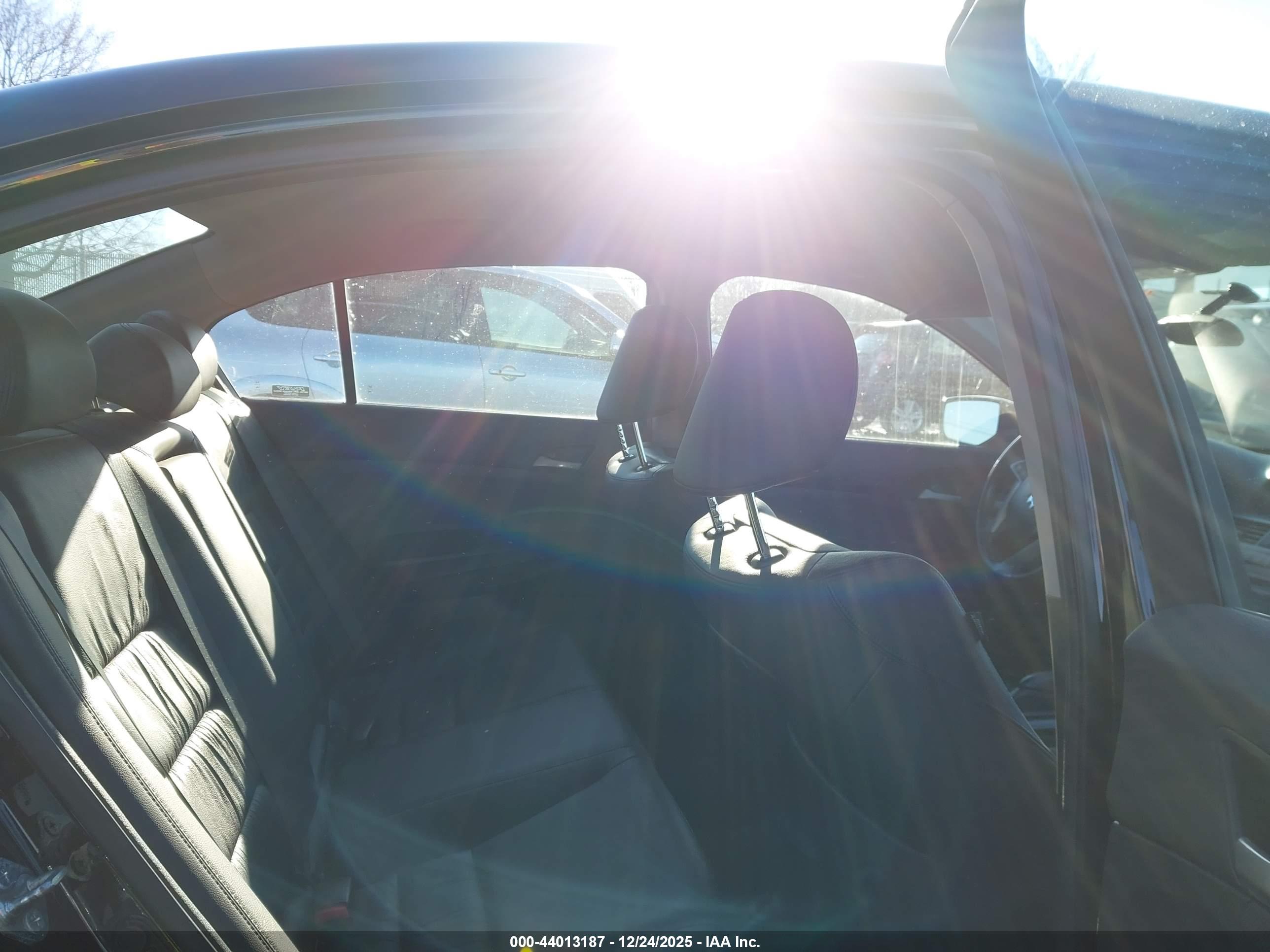 HONDA ACCORD image 8
