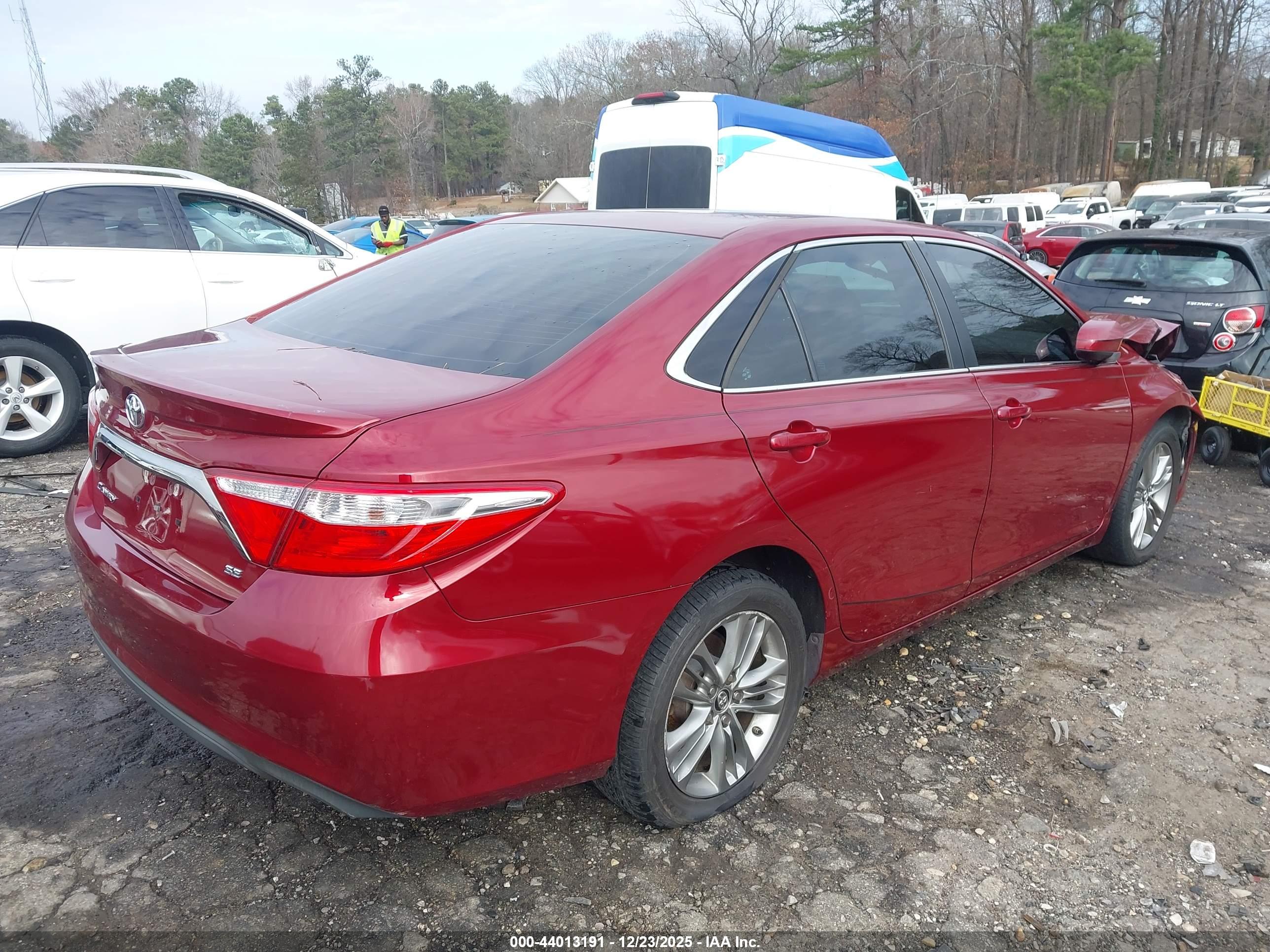 TOYOTA CAMRY image 4