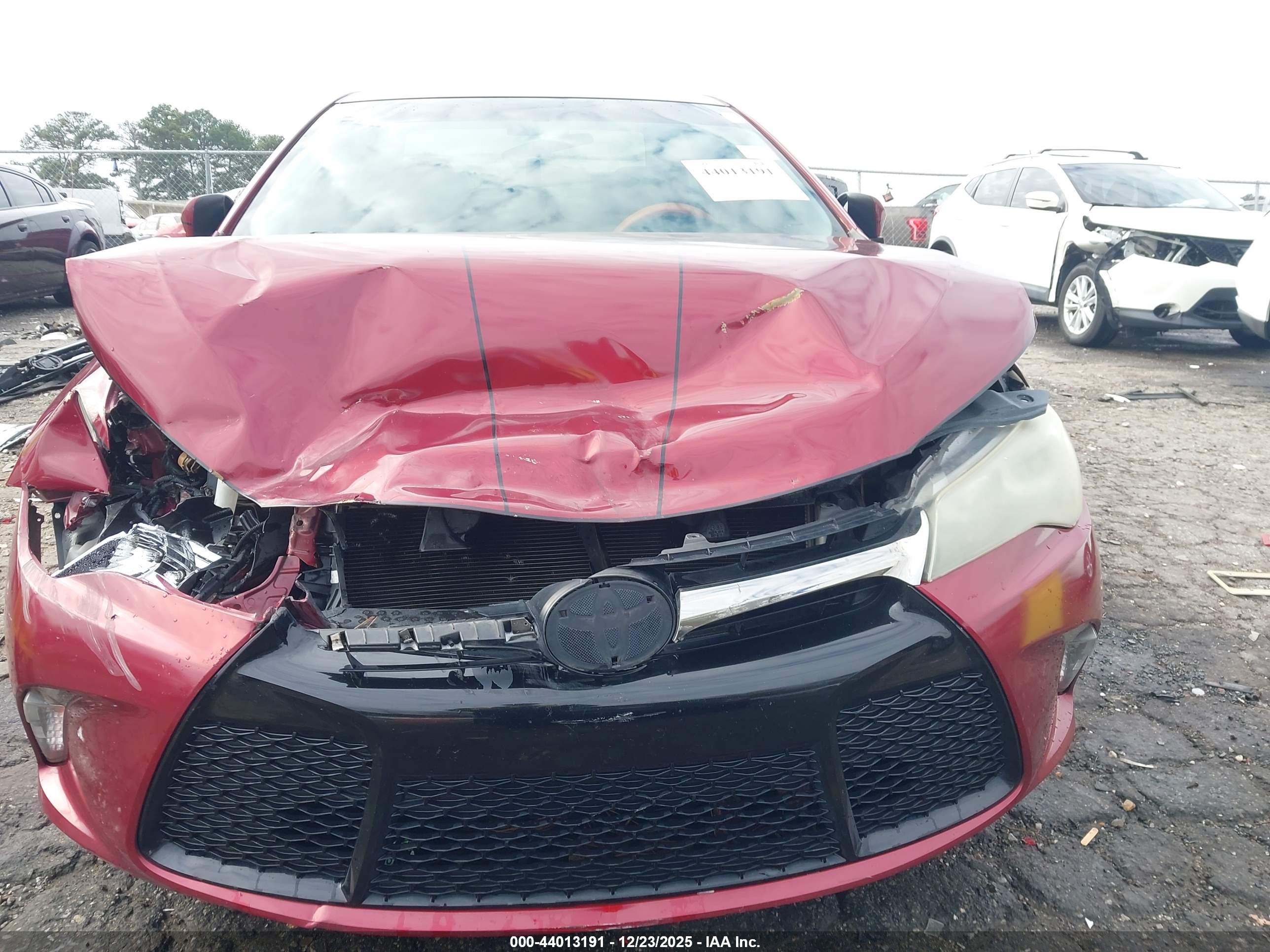 TOYOTA CAMRY image 6