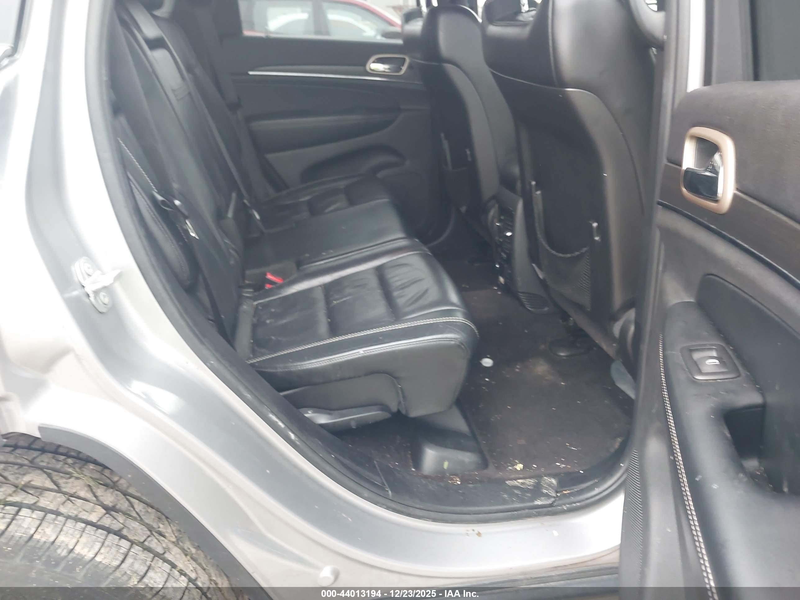 JEEP GRAND image 8