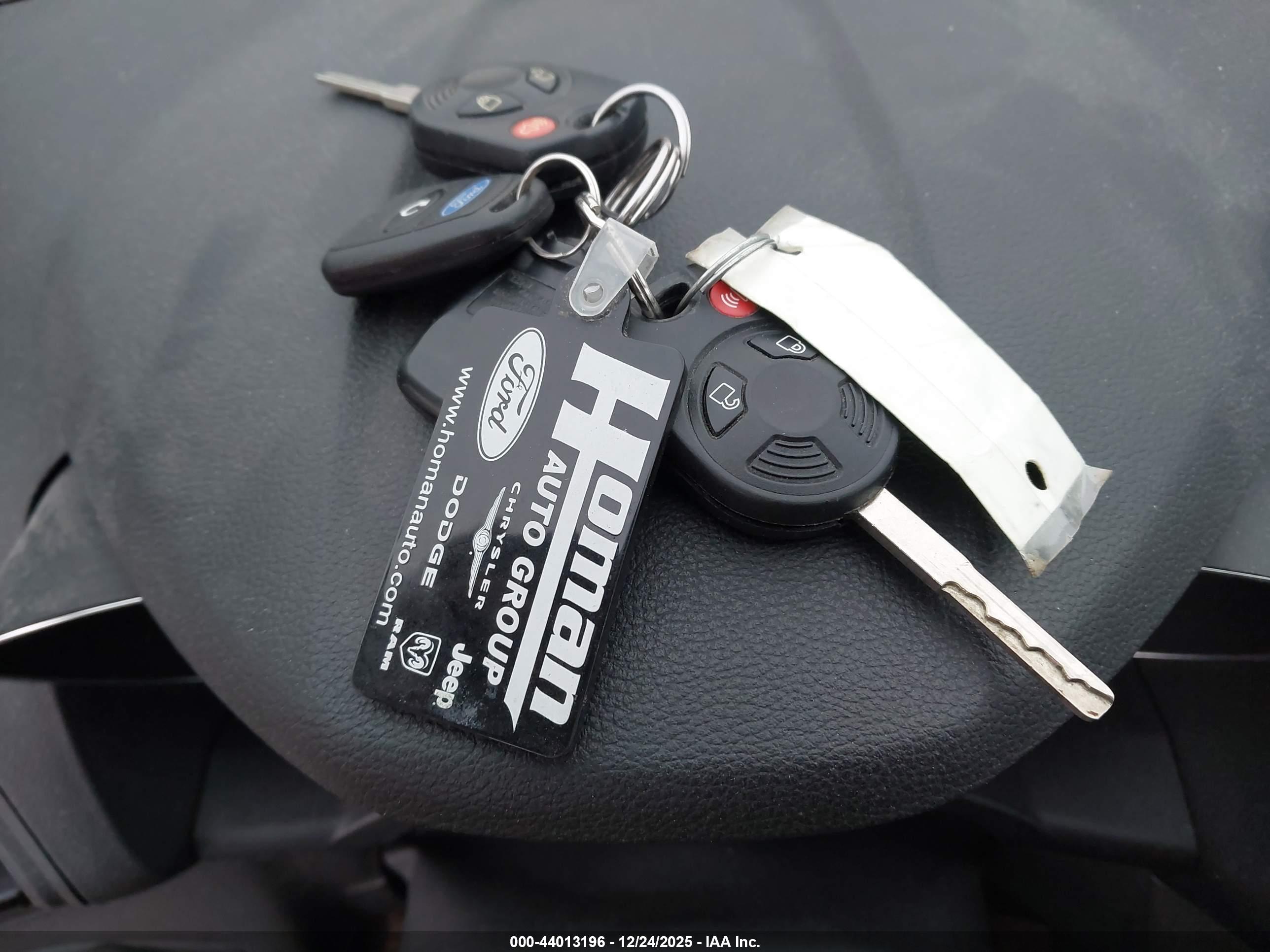 FORD ESCAPE image 11