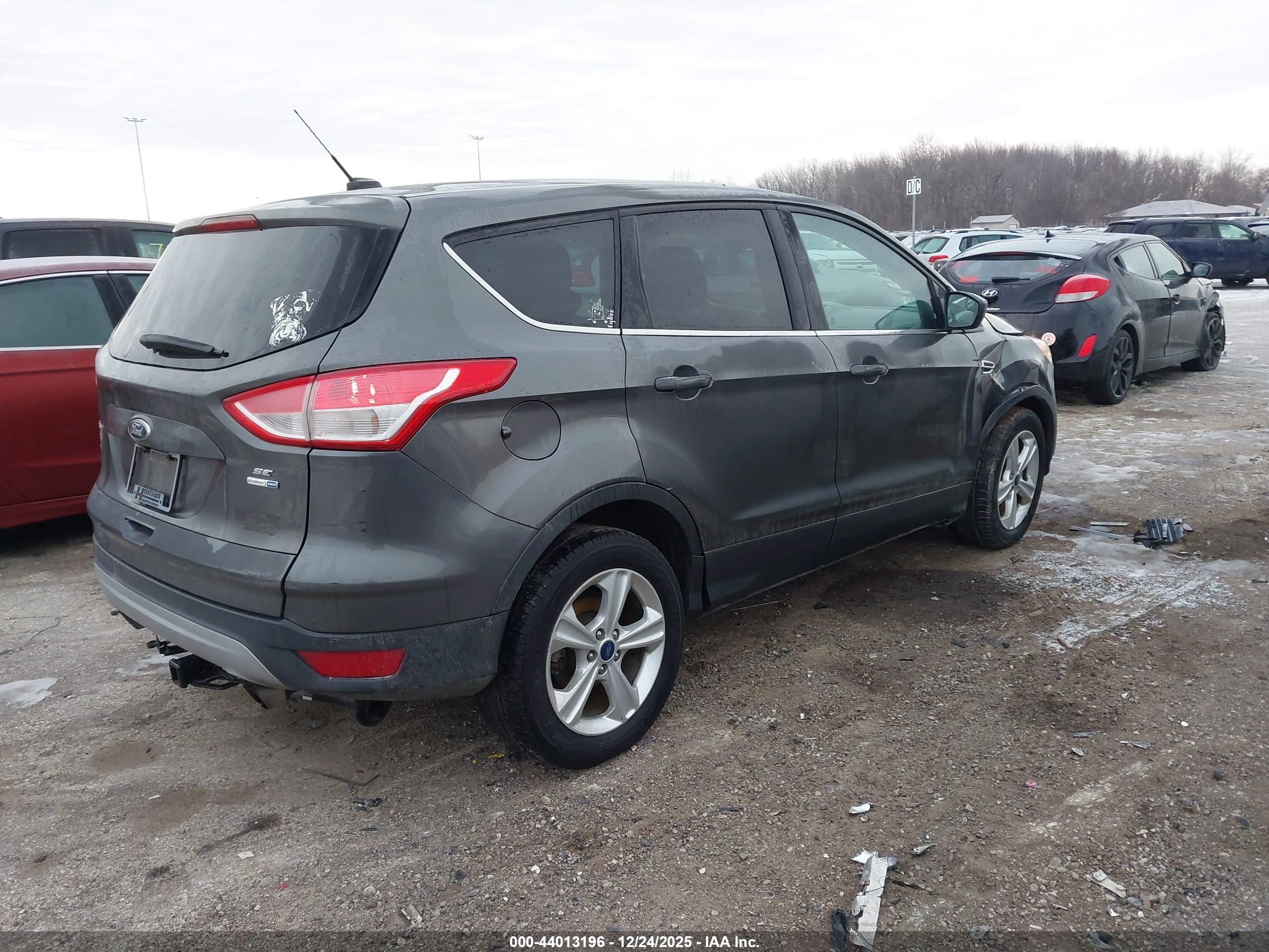 FORD ESCAPE image 4
