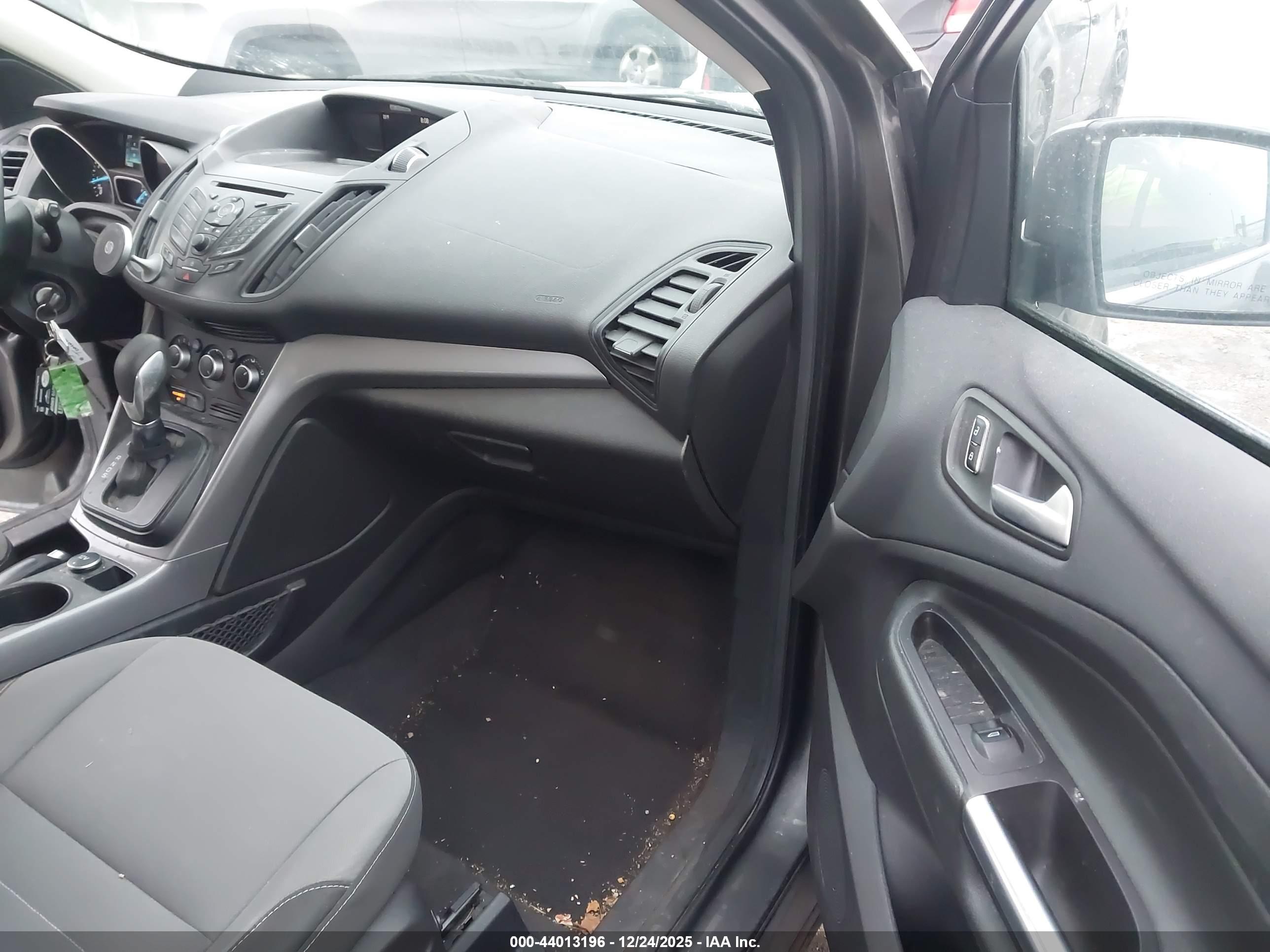 FORD ESCAPE image 5
