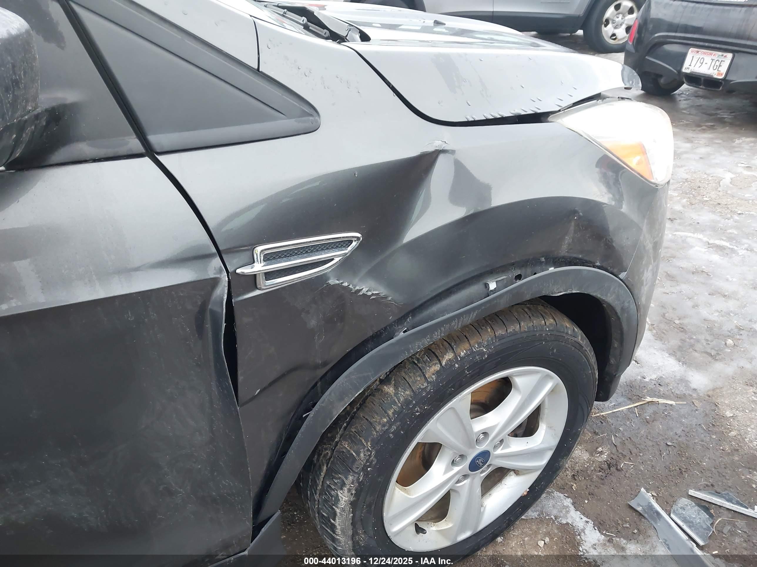 FORD ESCAPE image 6