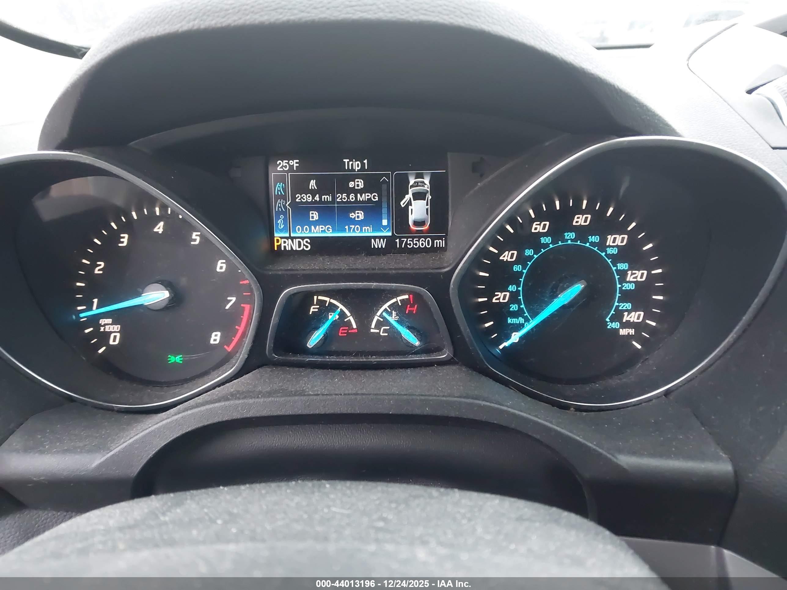 FORD ESCAPE image 7