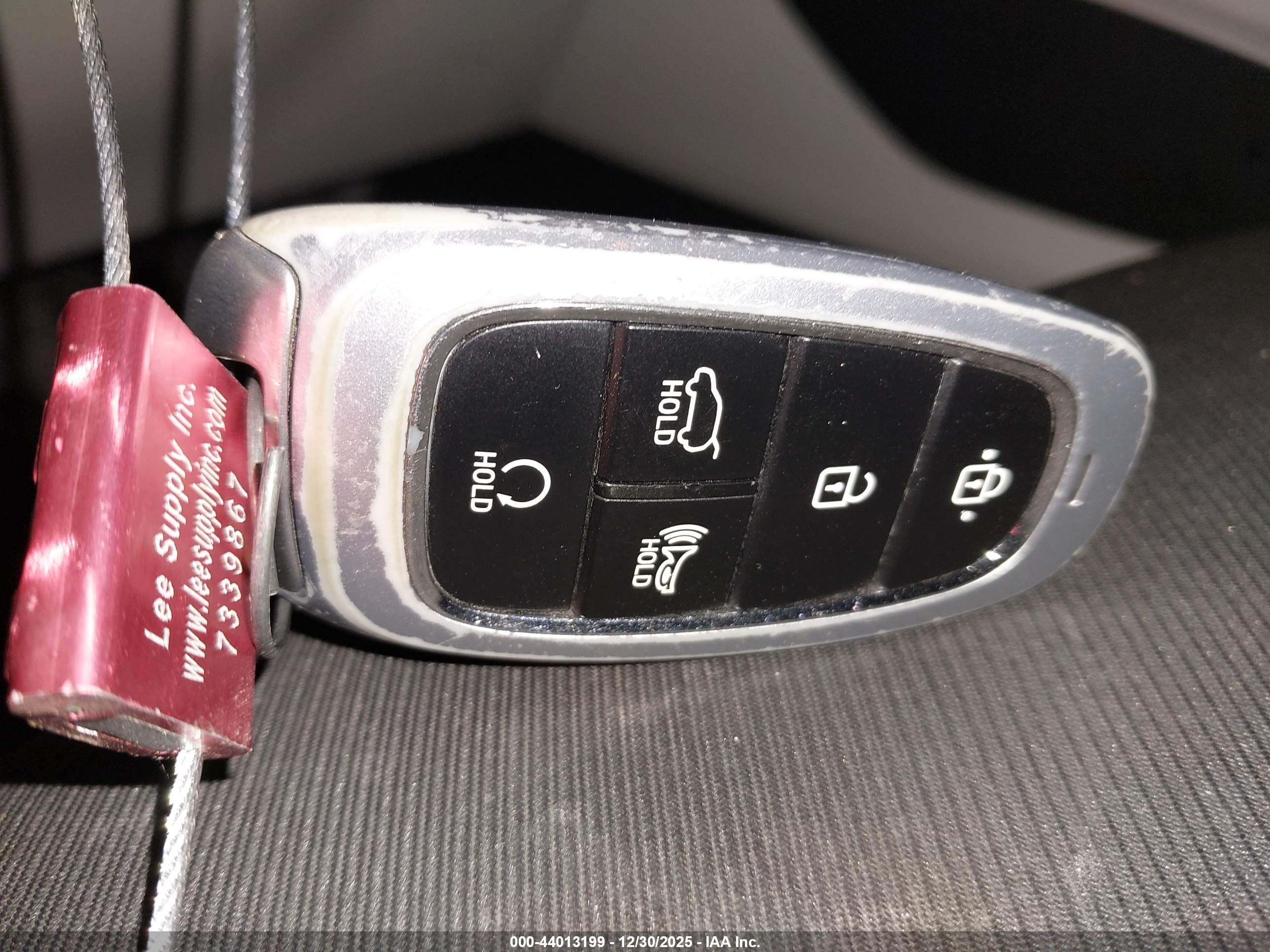 HYUNDAI TUCSON image 11