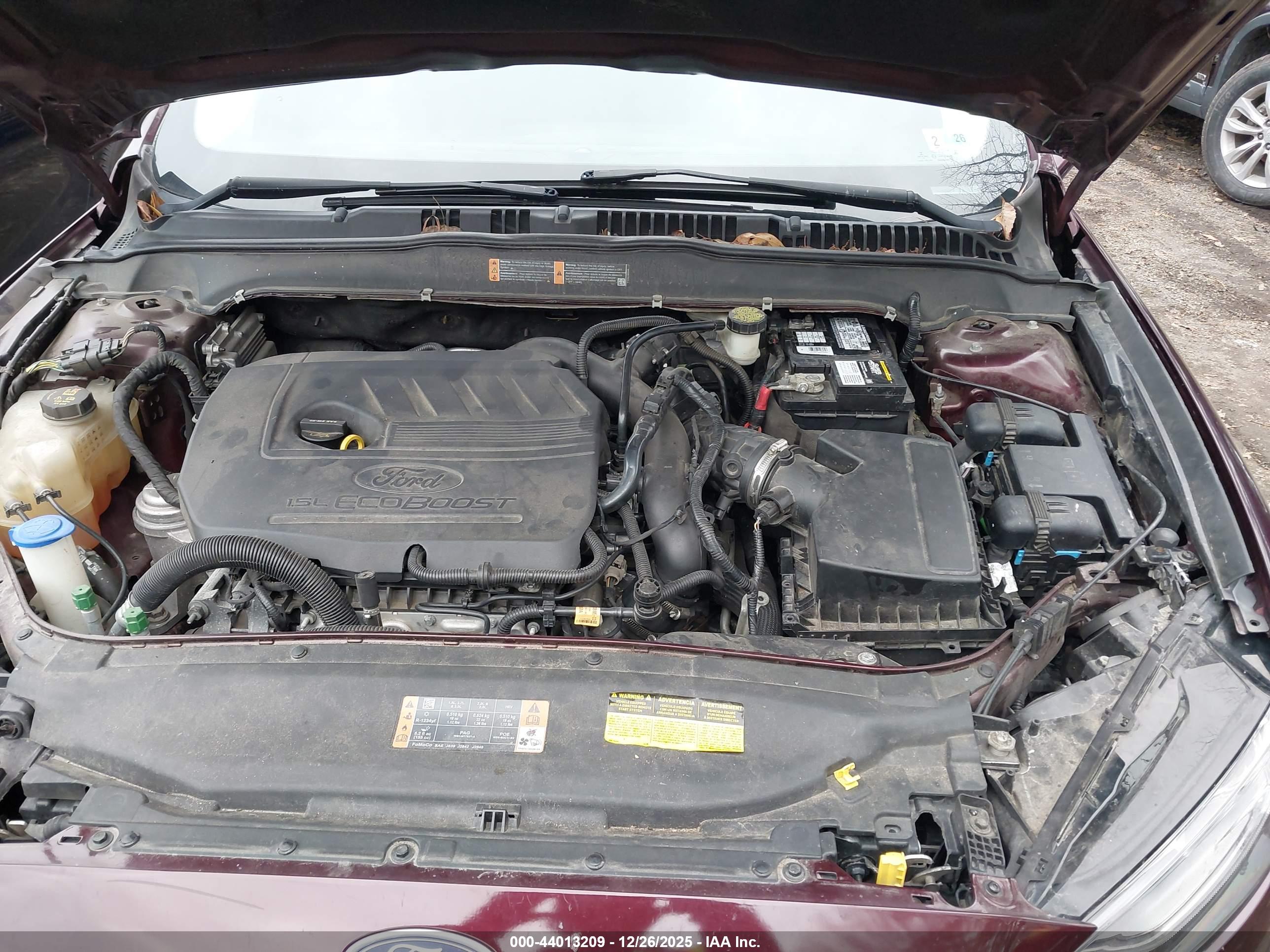 FORD FUSION image 10
