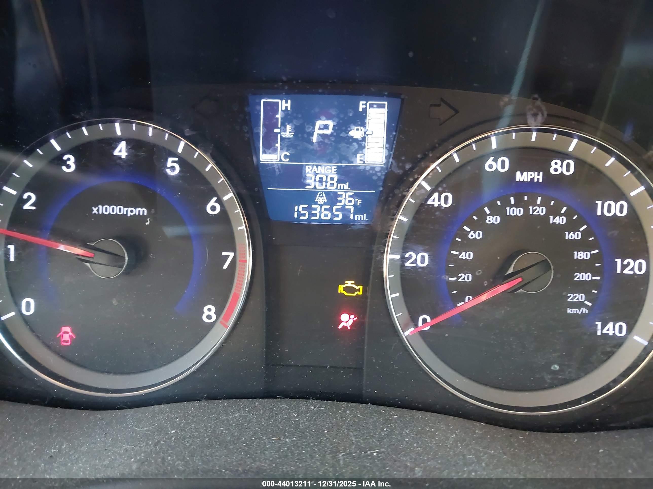 HYUNDAI ACCENT image 7