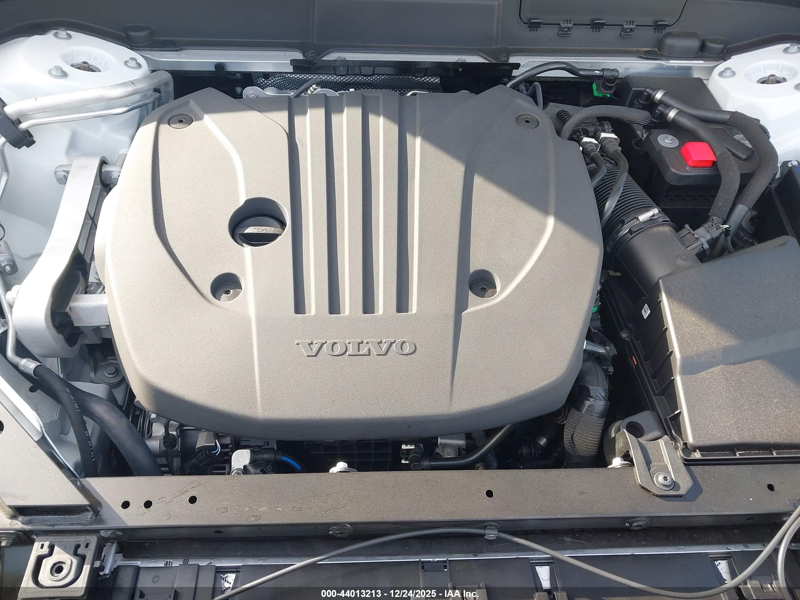 VOLVO XC60 image 10