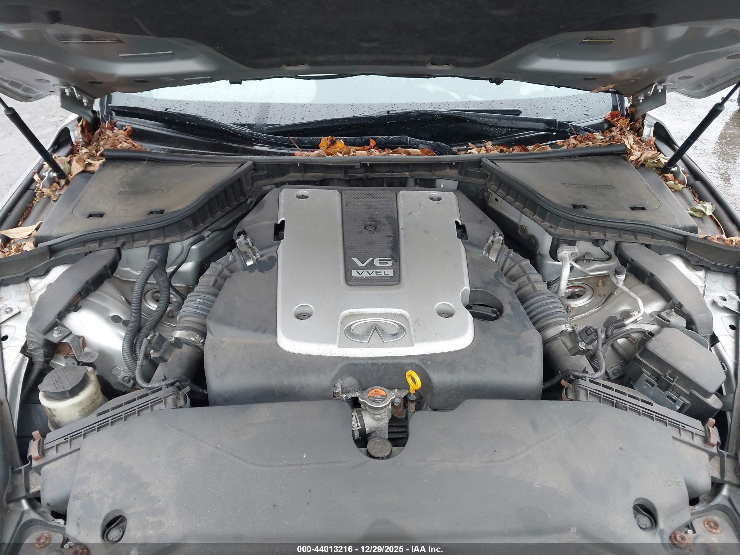INFINITI Q50 image 10