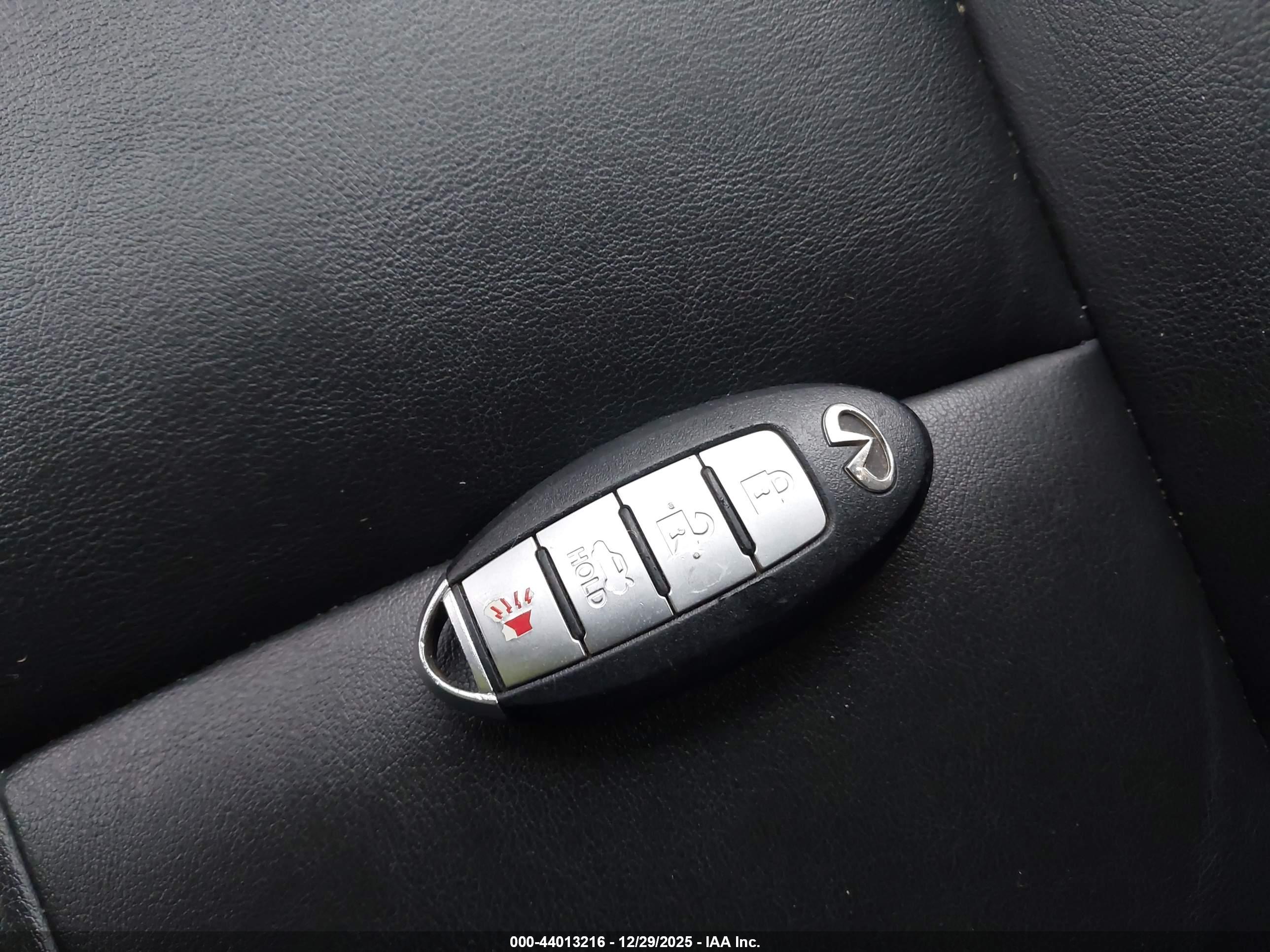INFINITI Q50 image 11
