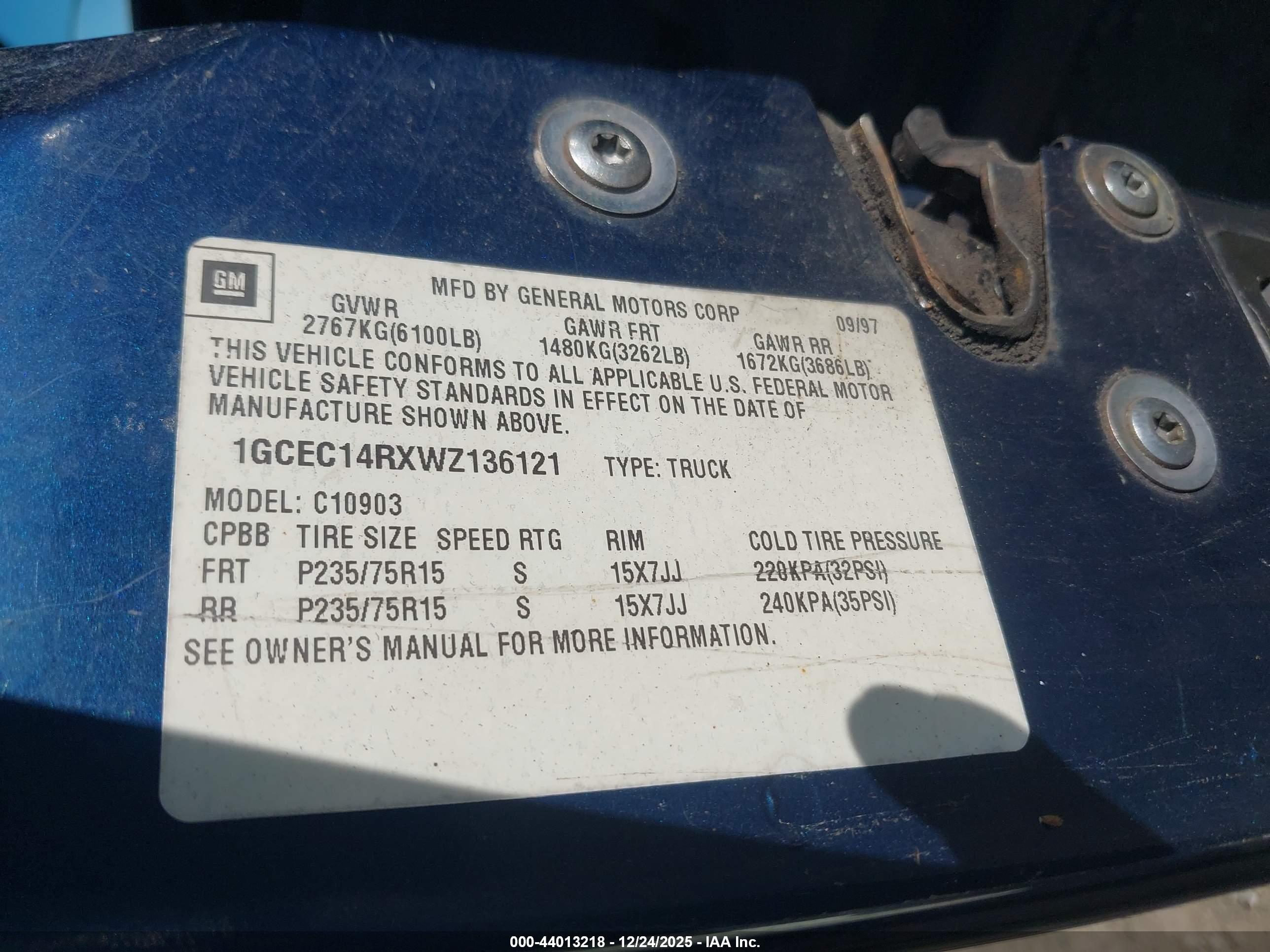 CHEVROLET C1500 image 9