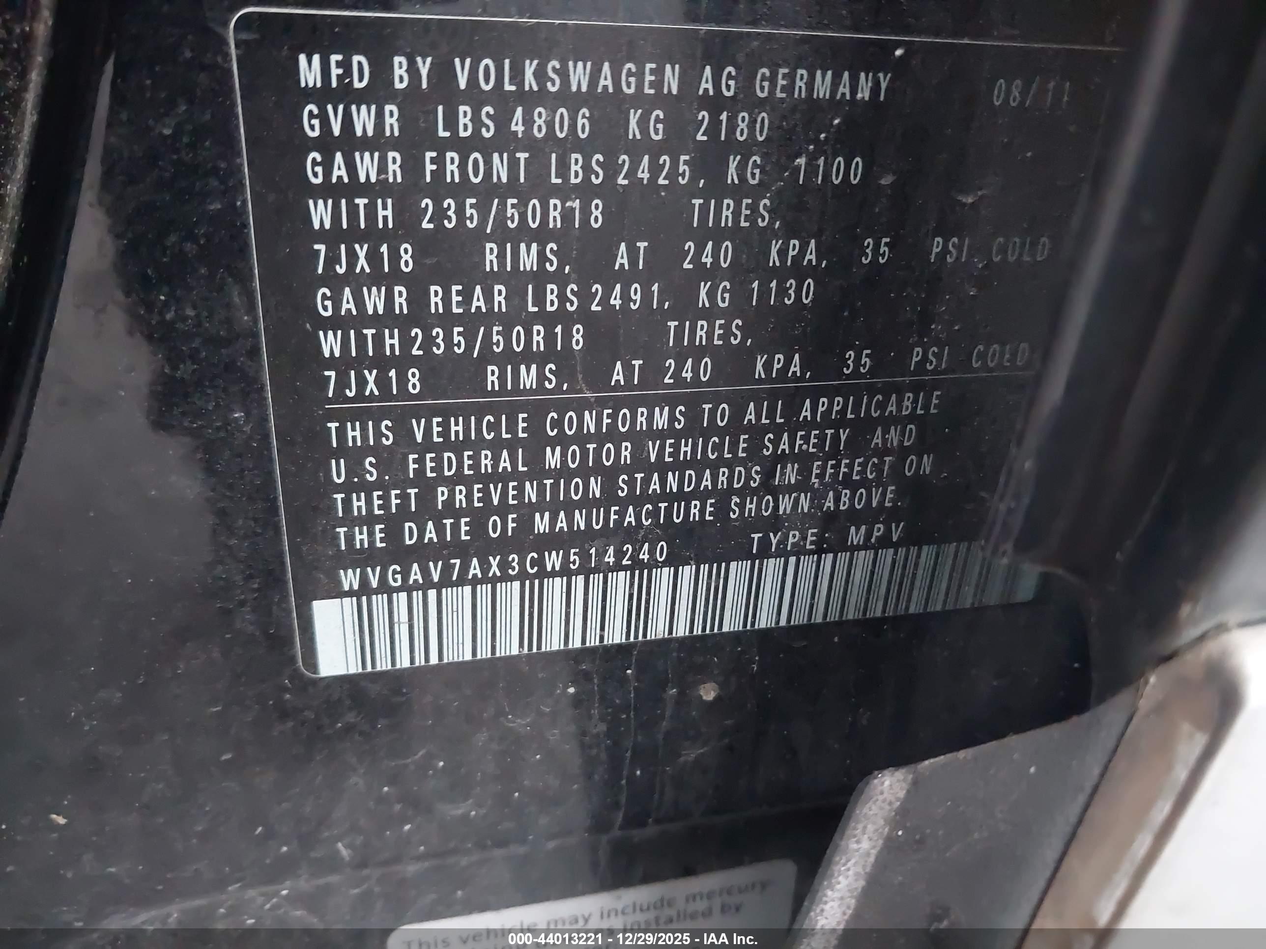 VOLKSWAGEN TIGUAN image 9