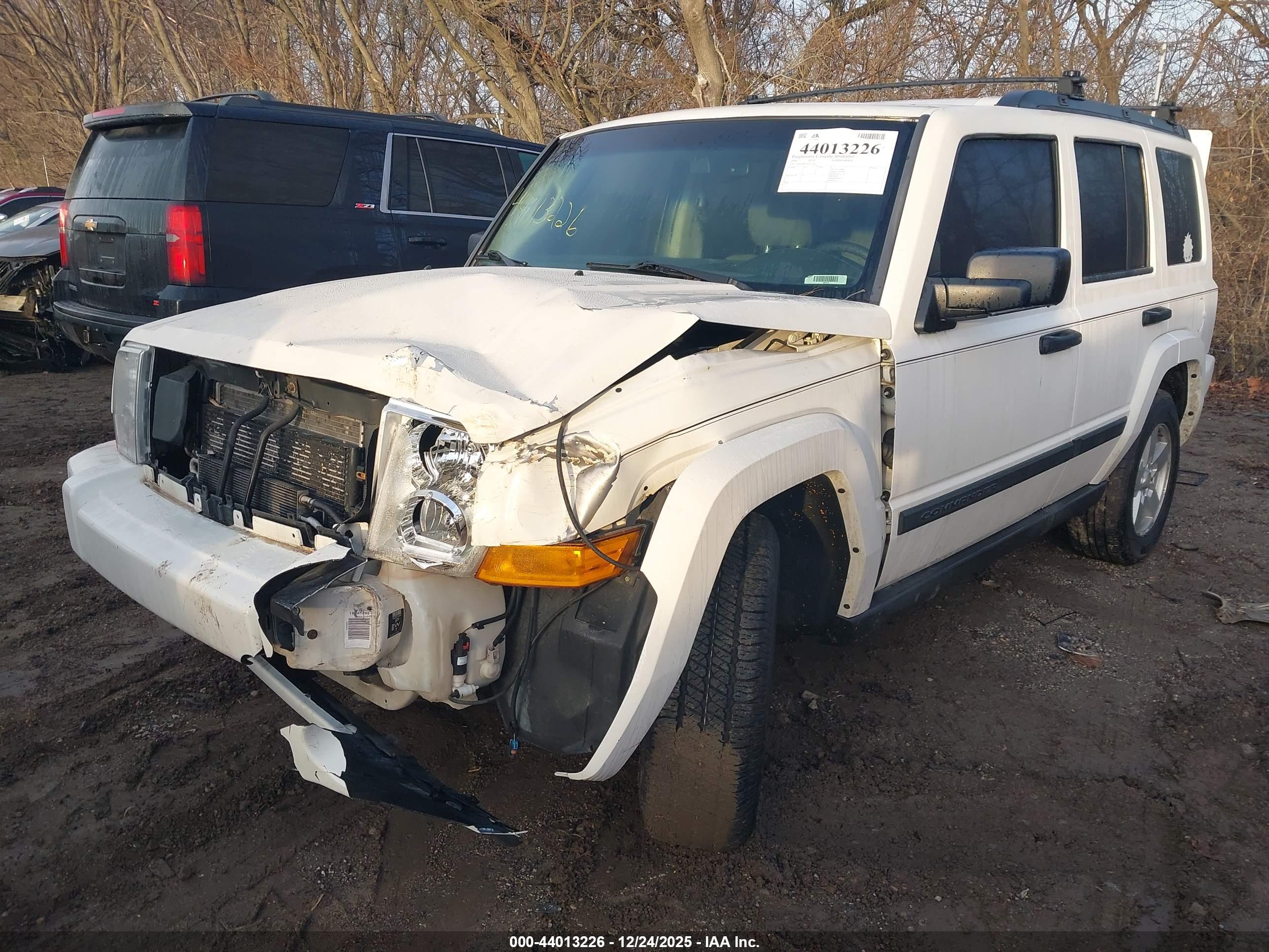 JEEP COMMANDER image 2