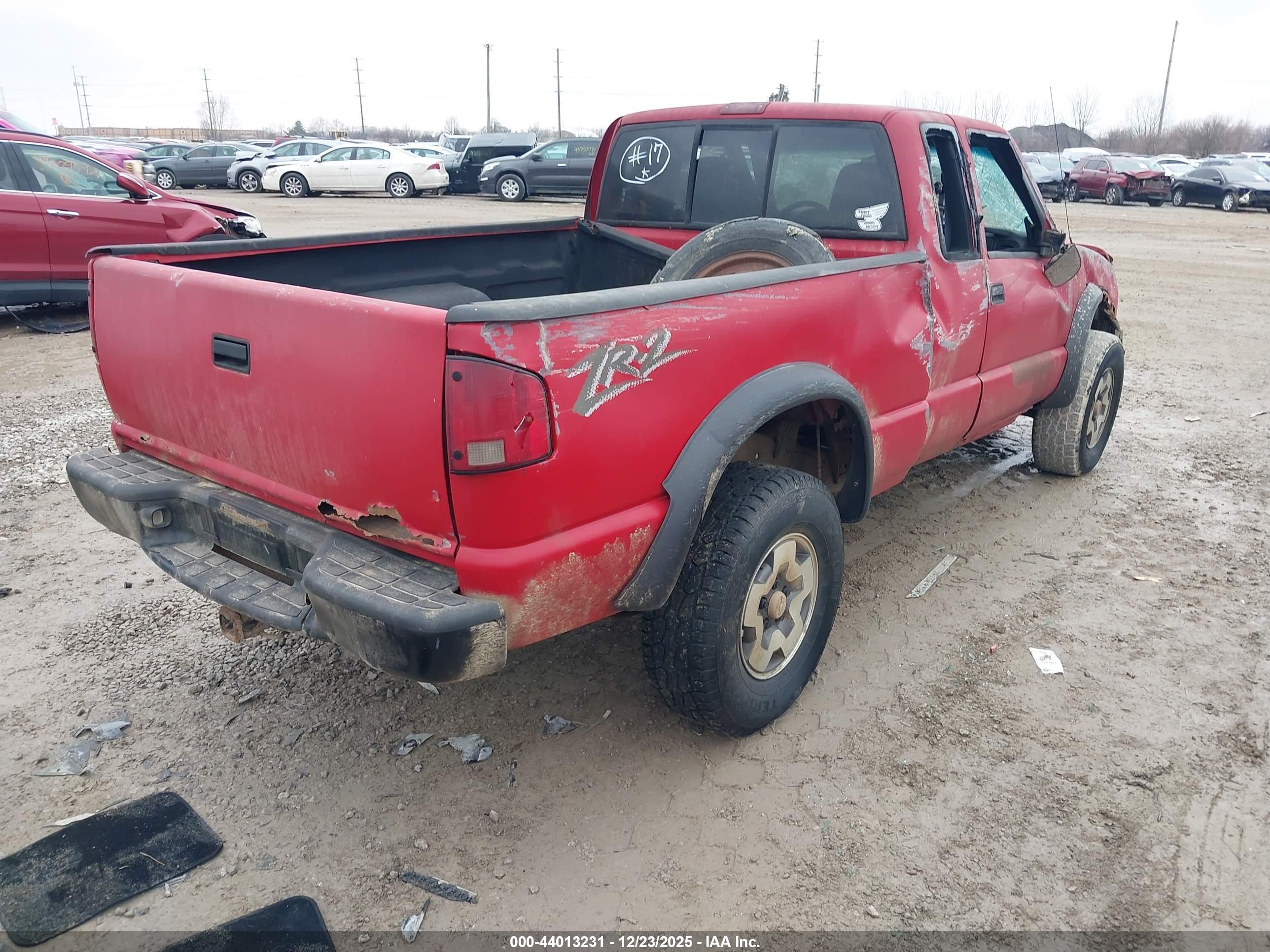 CHEVROLET S-10 image 4