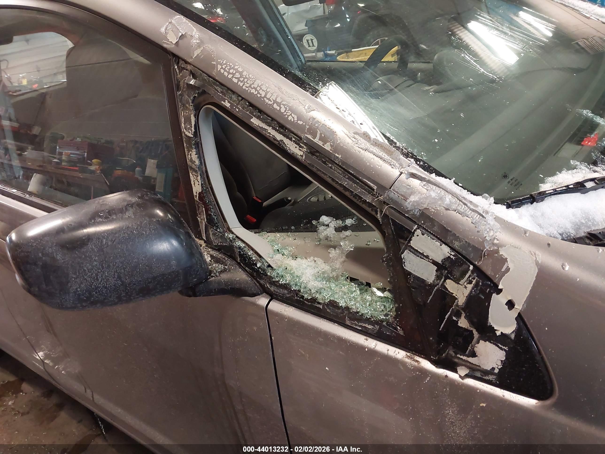 HONDA FIT image 6