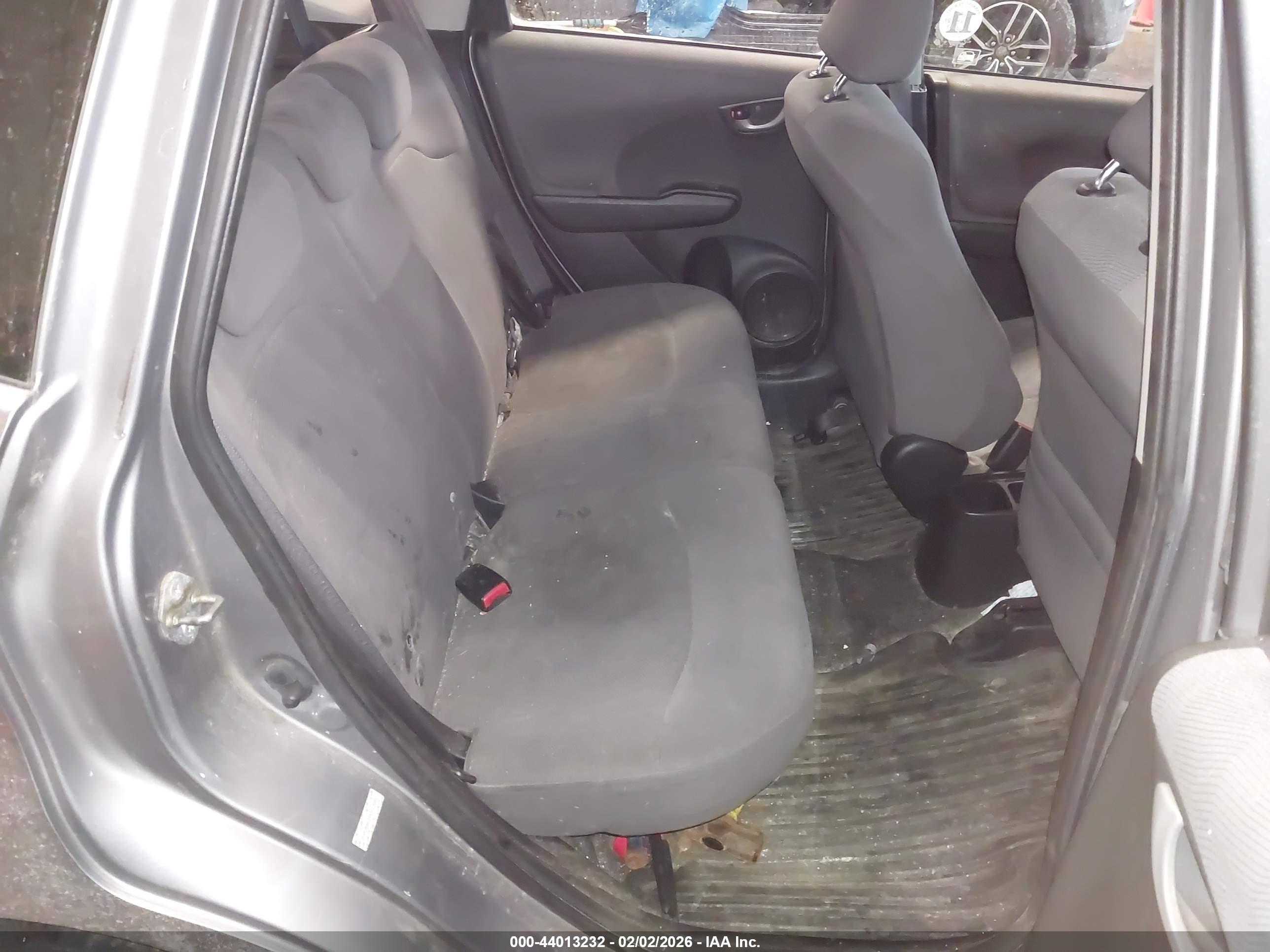 HONDA FIT image 8