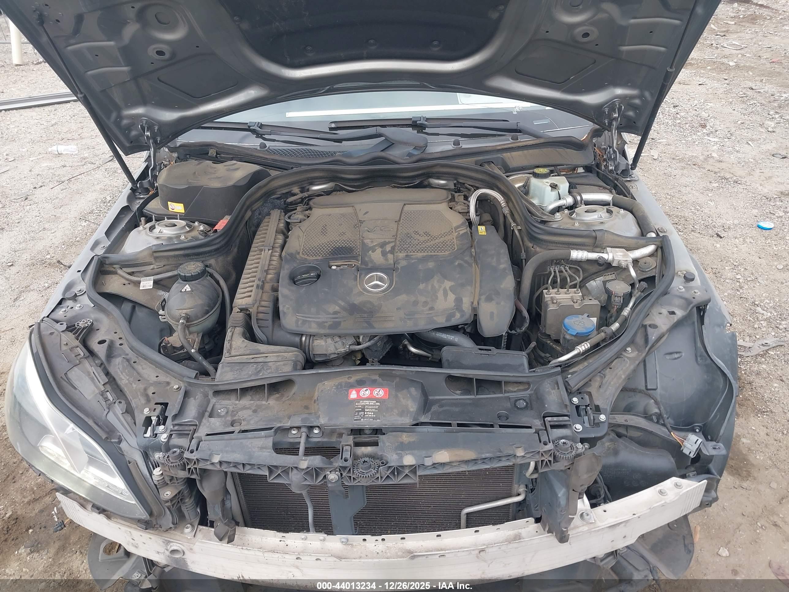 MERCEDES-BENZ E image 10