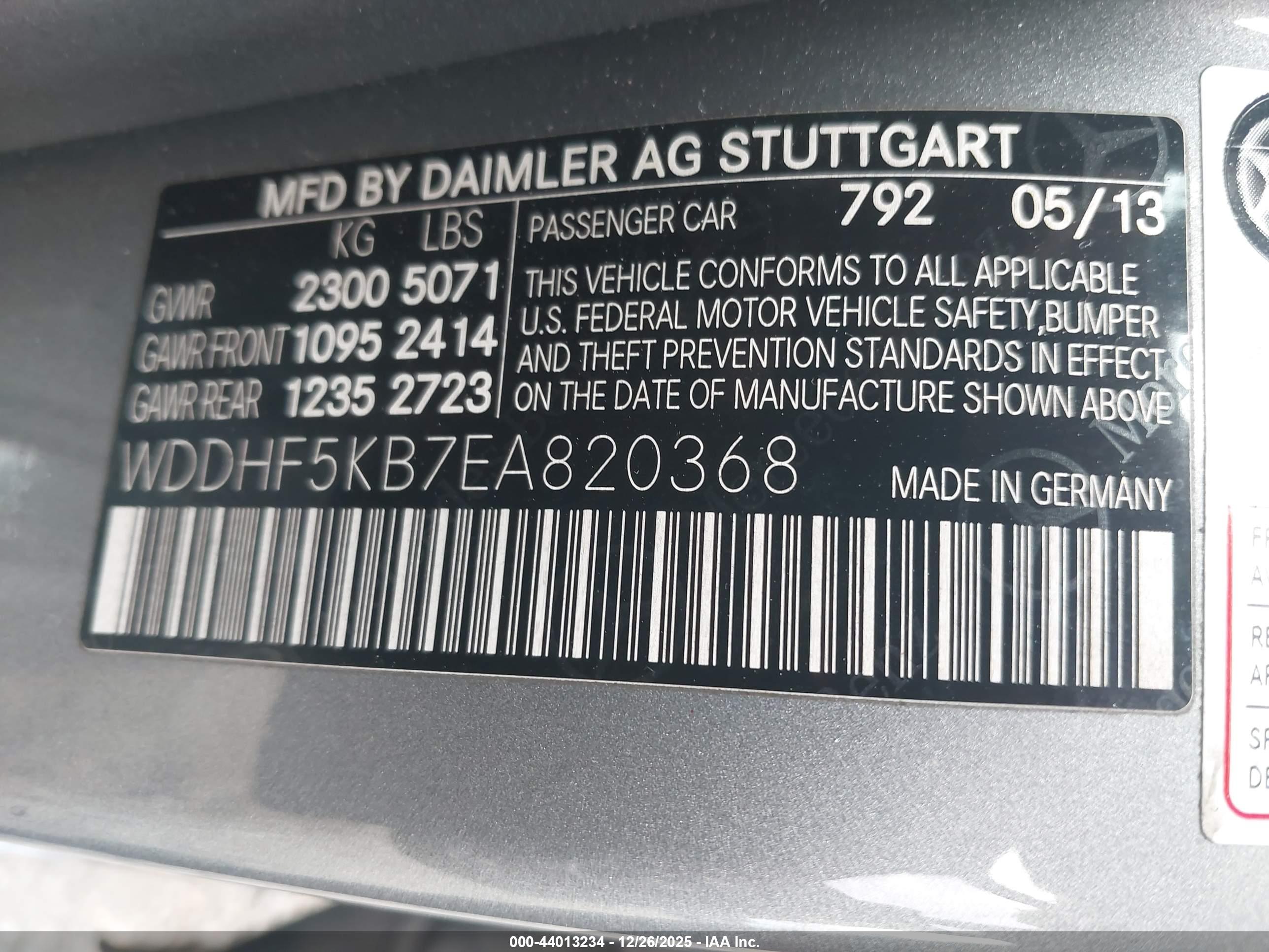 MERCEDES-BENZ E image 9