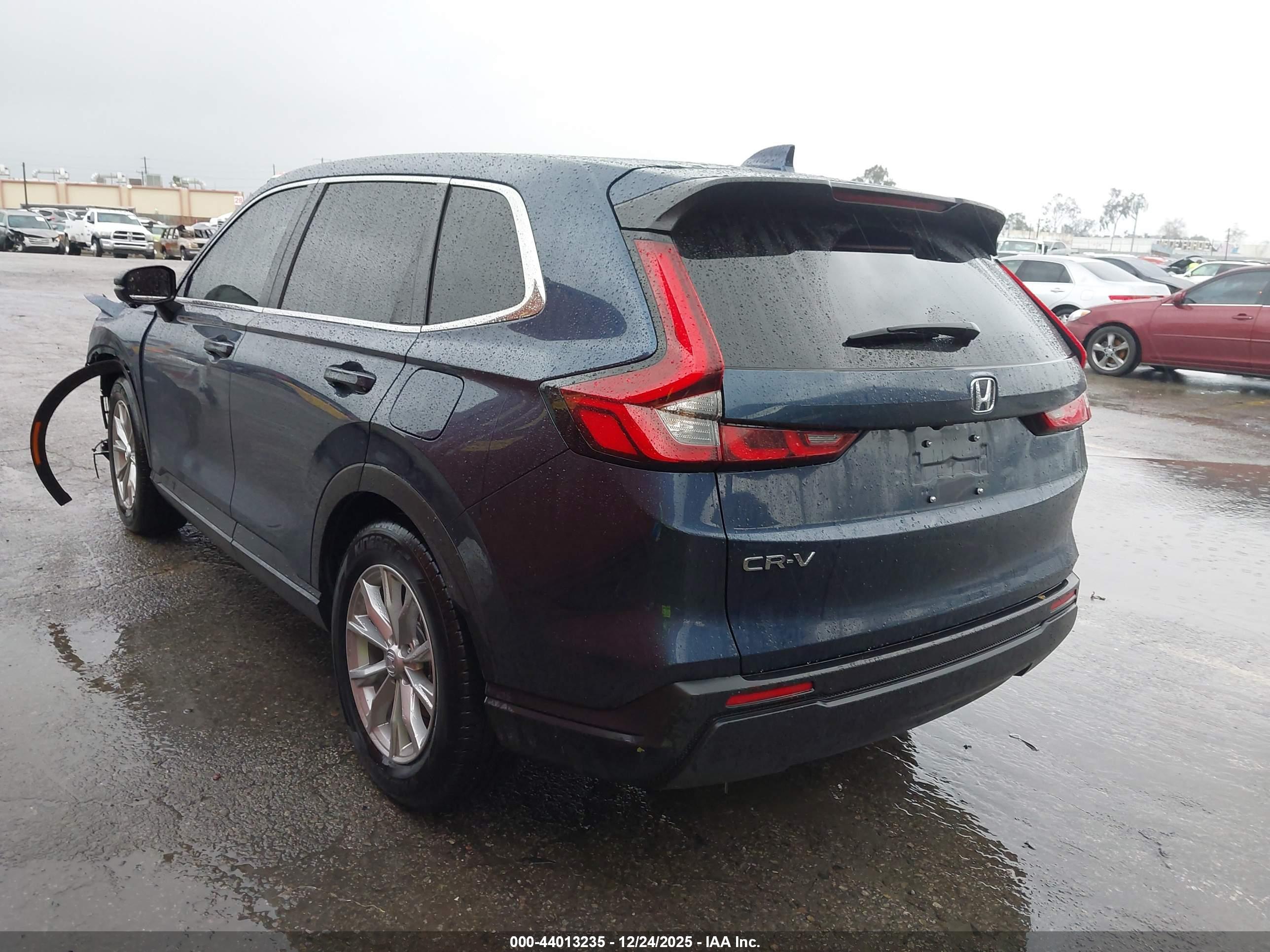 HONDA CR-V image 3