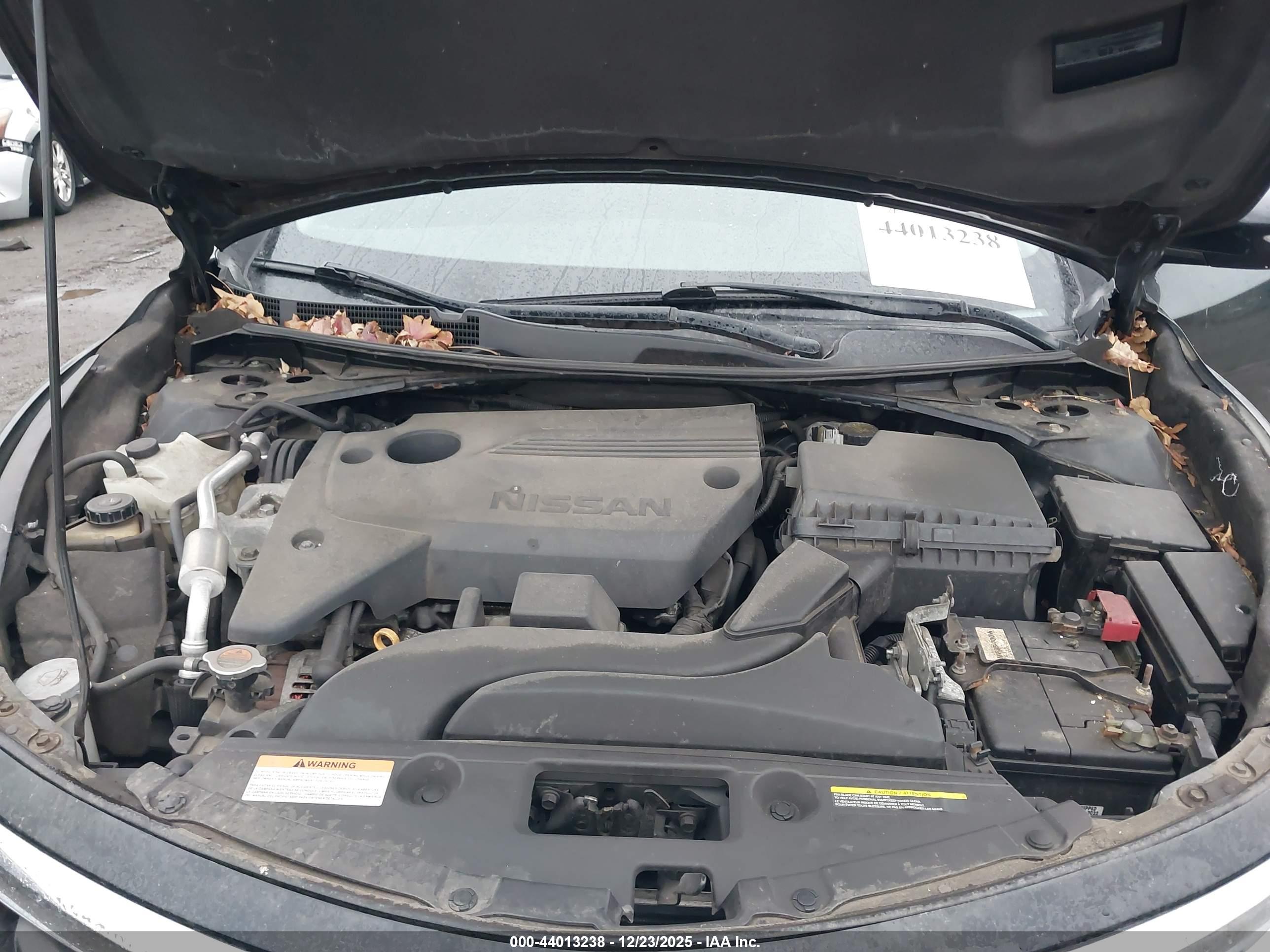 NISSAN ALTIMA image 10