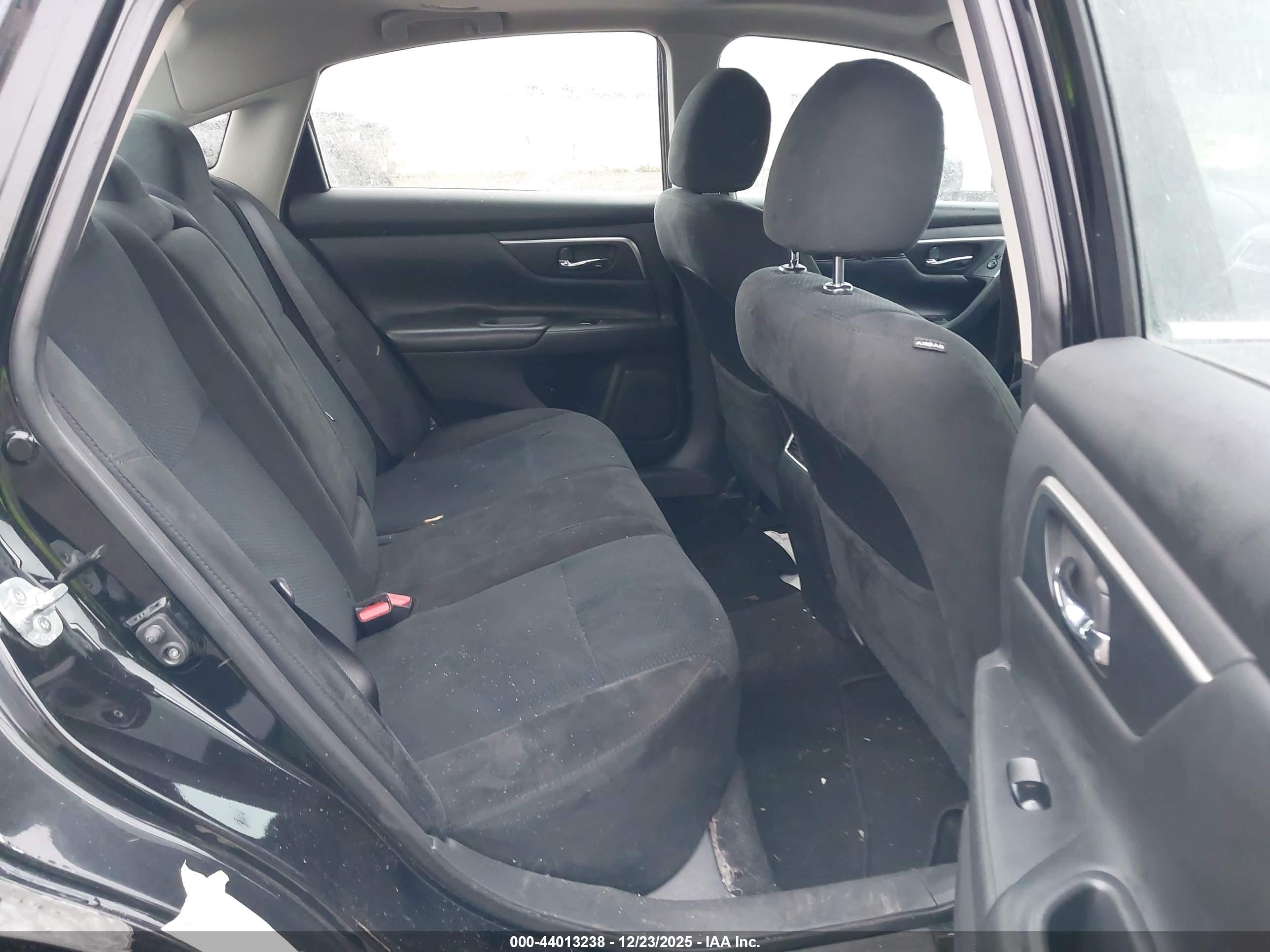 NISSAN ALTIMA image 8