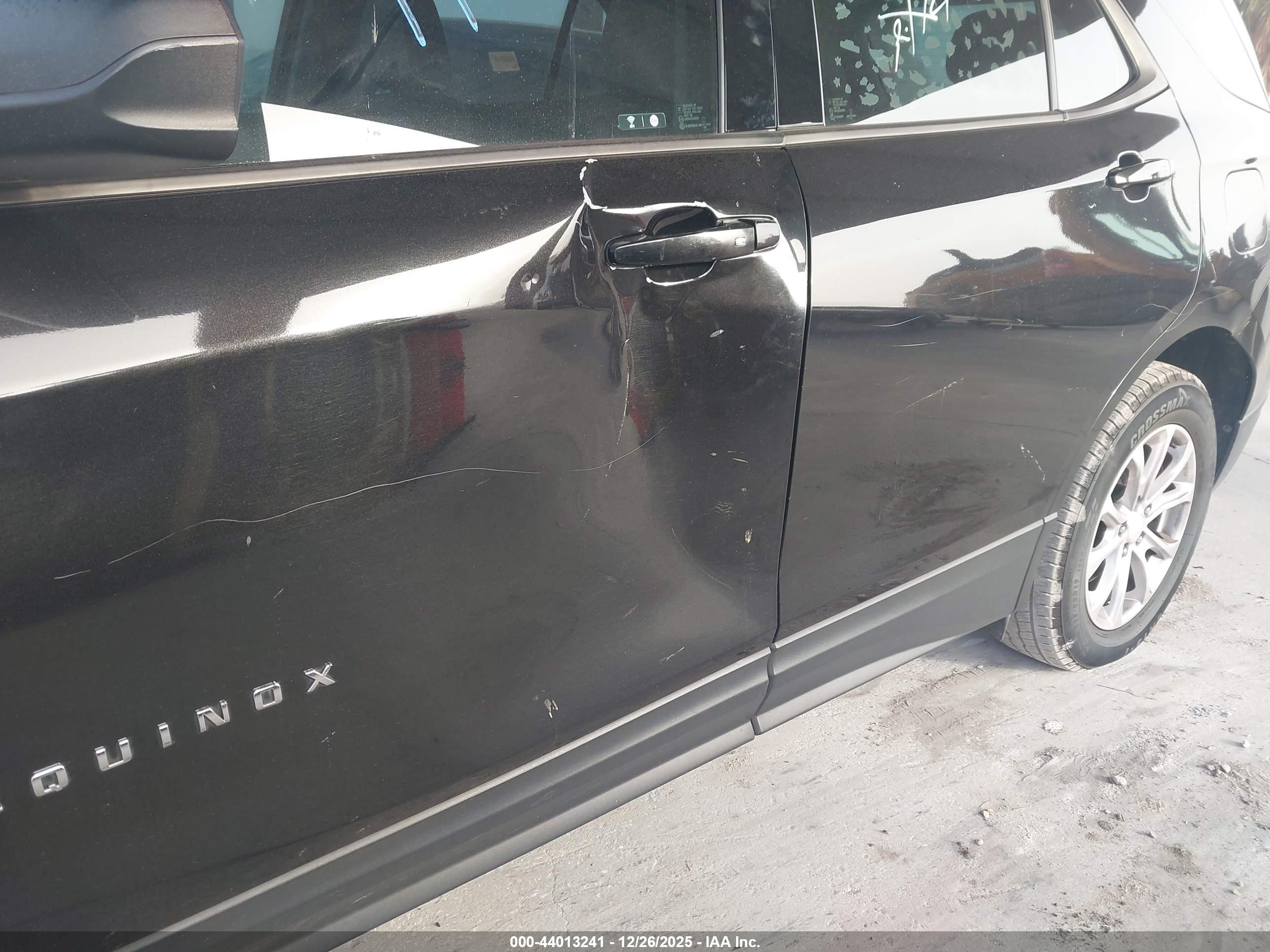 CHEVROLET EQUINOX image 6