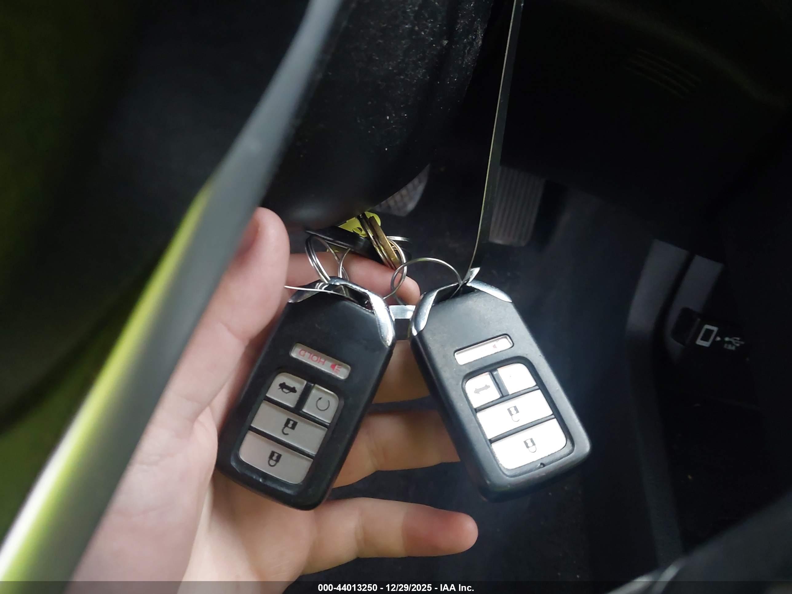 HONDA CIVIC image 11