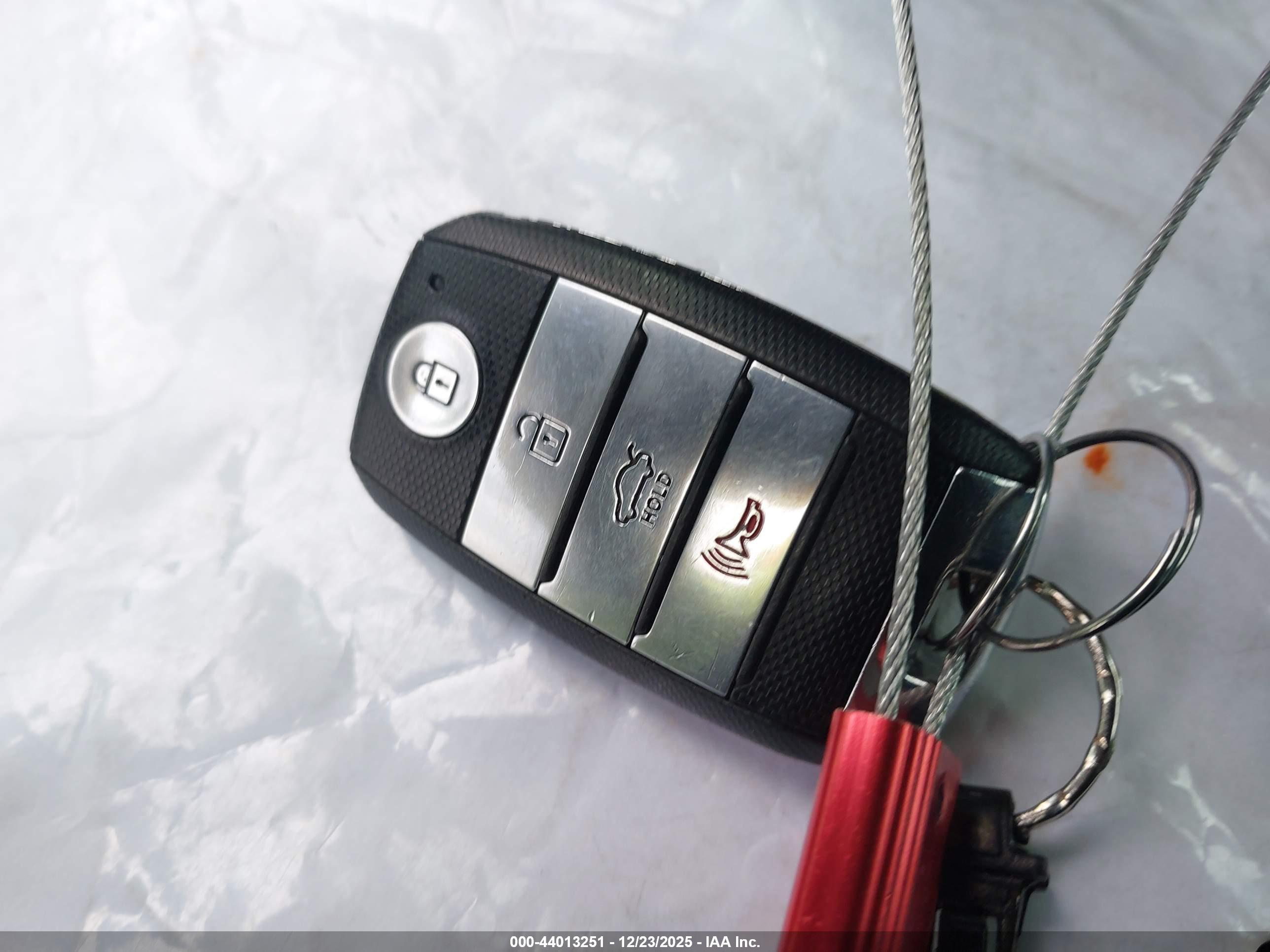 KIA OPTIMA image 11
