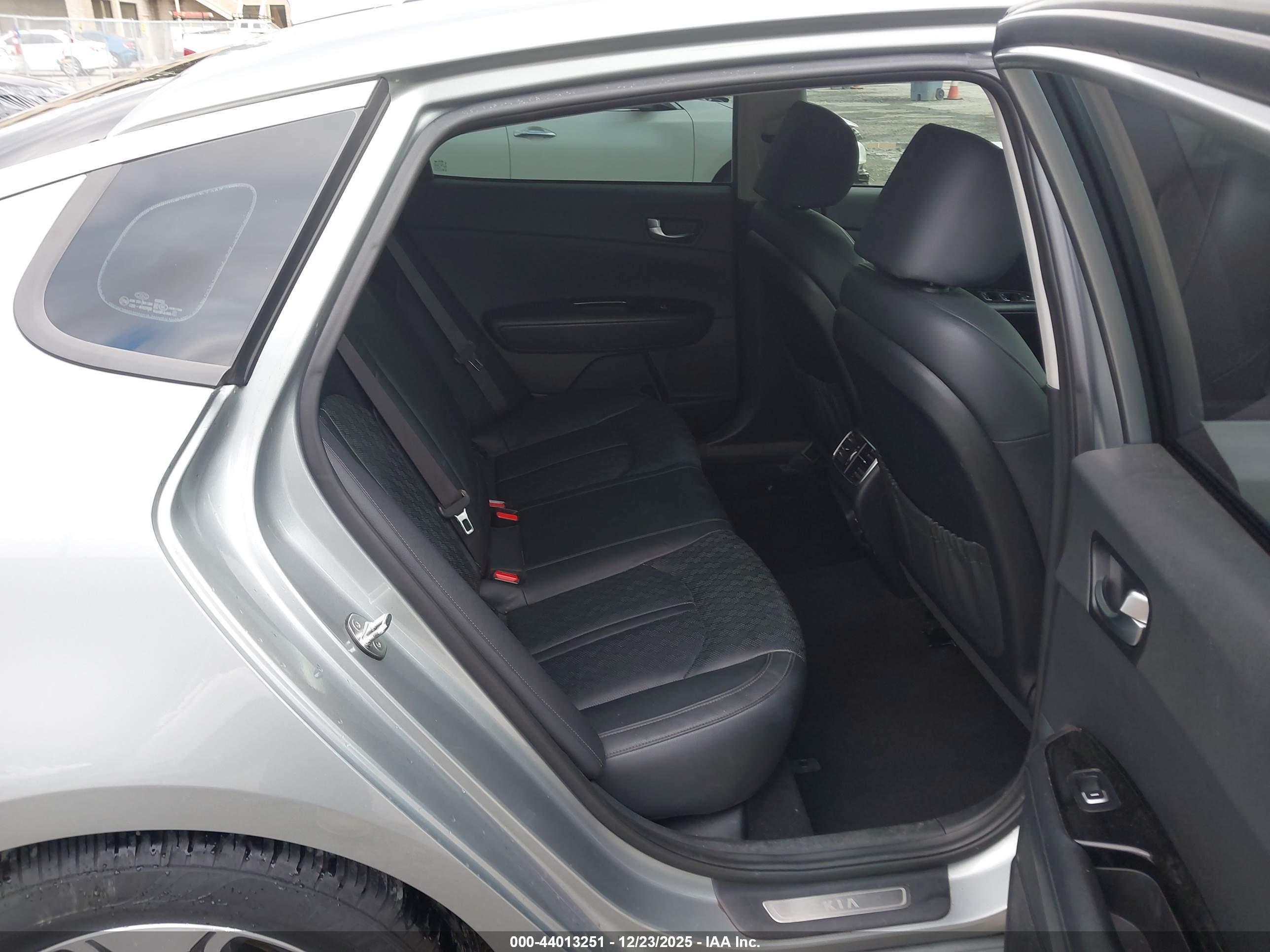 KIA OPTIMA image 8