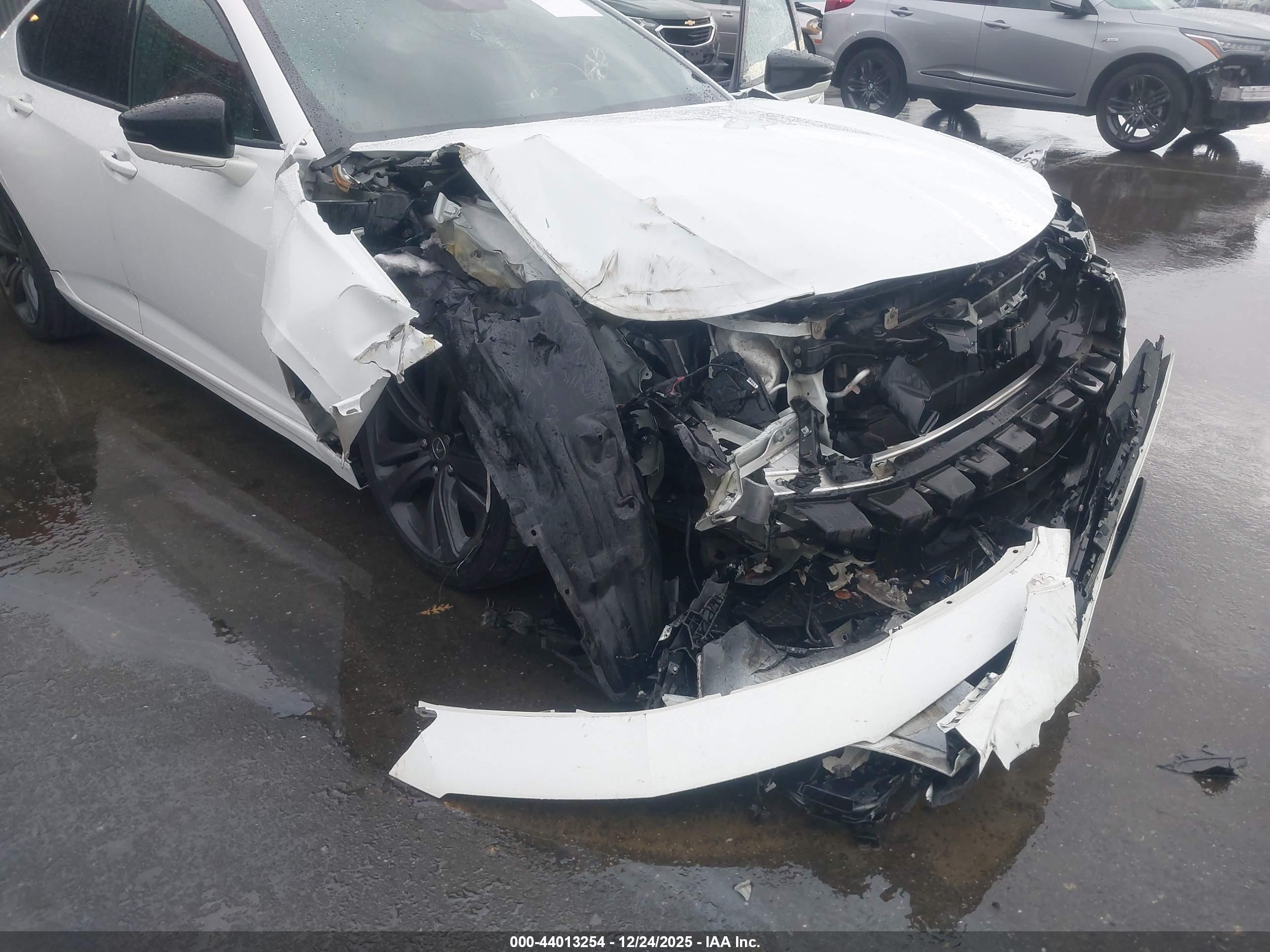 ACURA TLX image 6