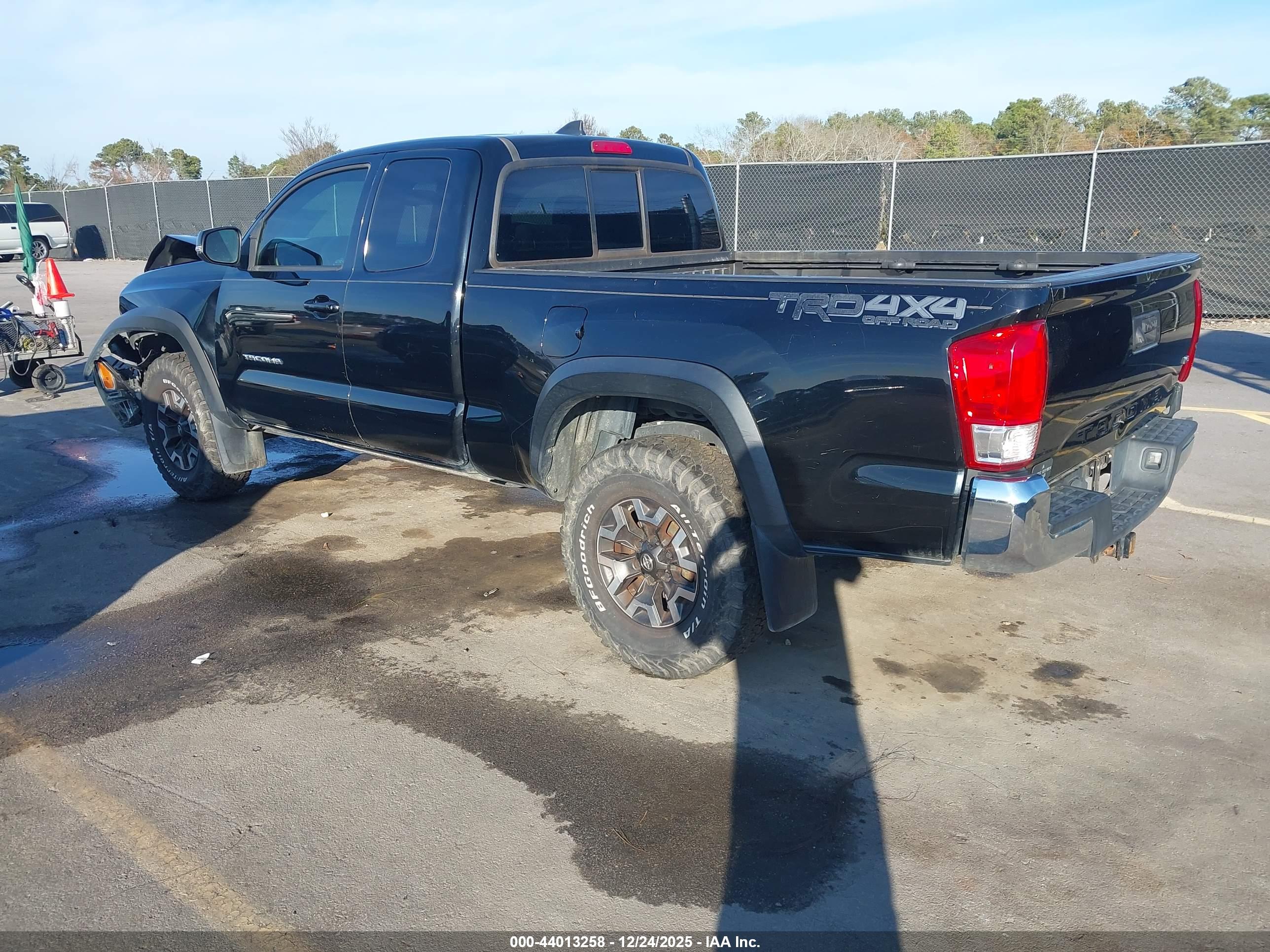 TOYOTA TACOMA image 3
