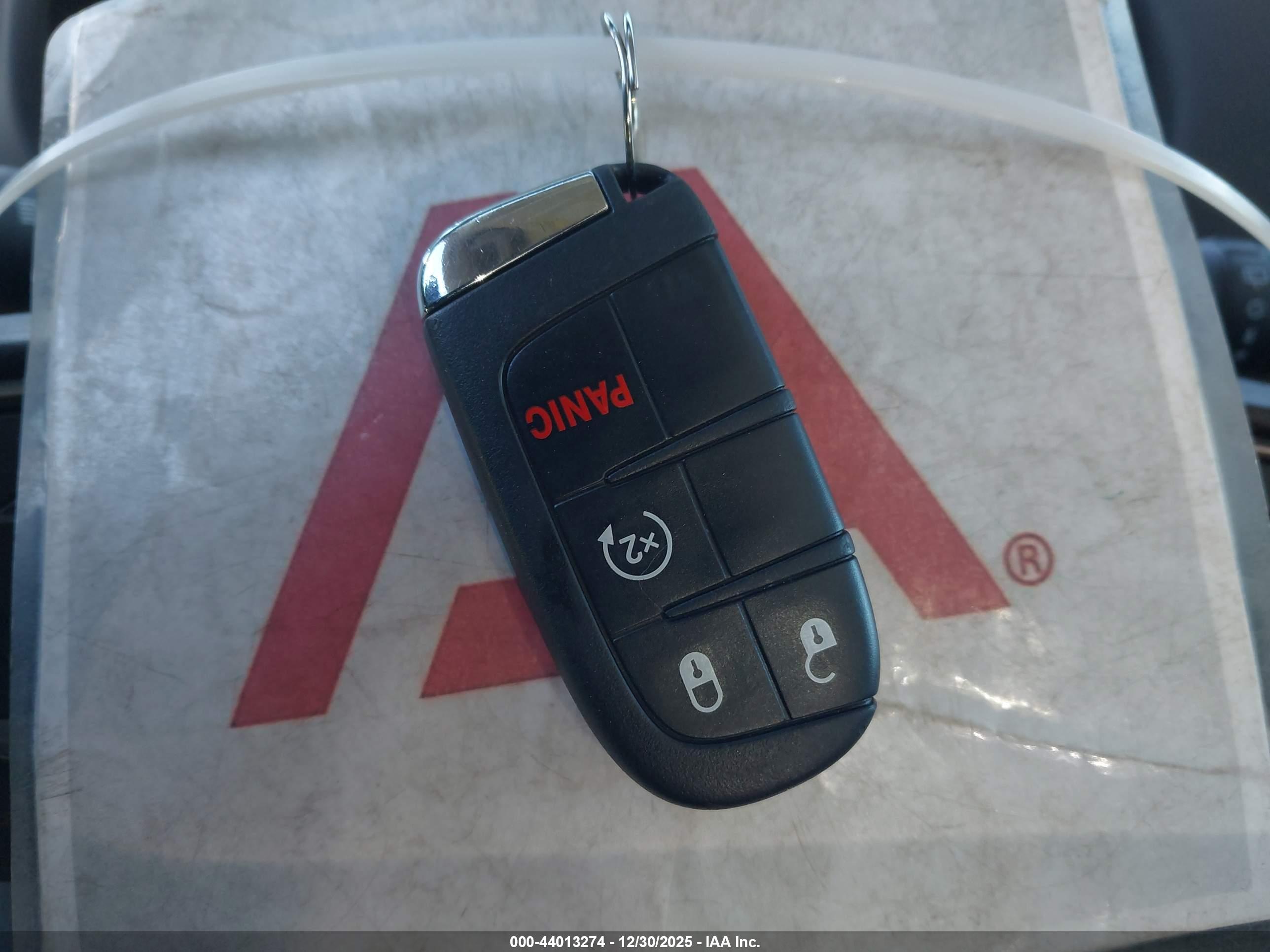 JEEP RENEGADE image 11